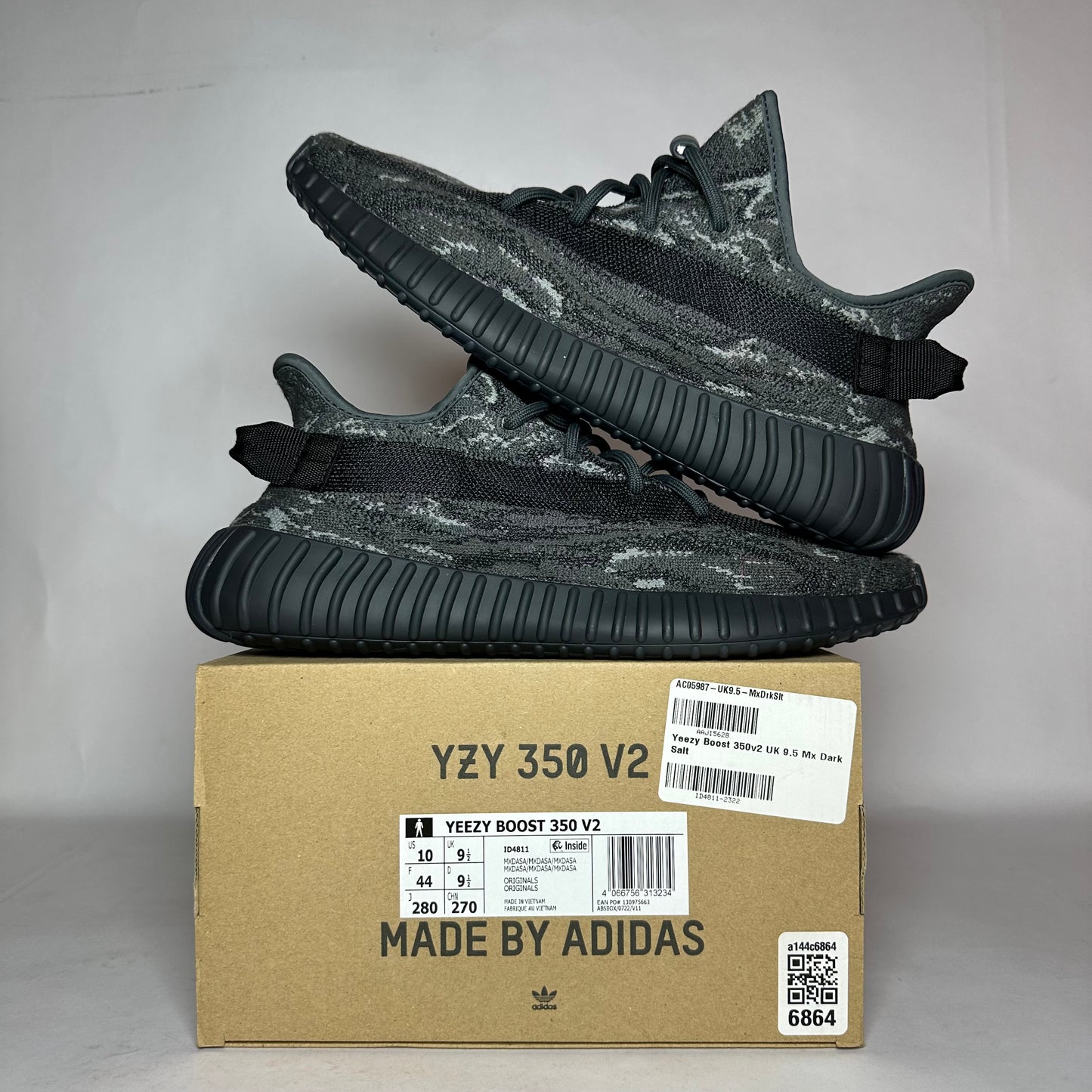 adidas Yeezy Boost 350 V2 MX Dark Salt *pre-owned* (SIZE 10)