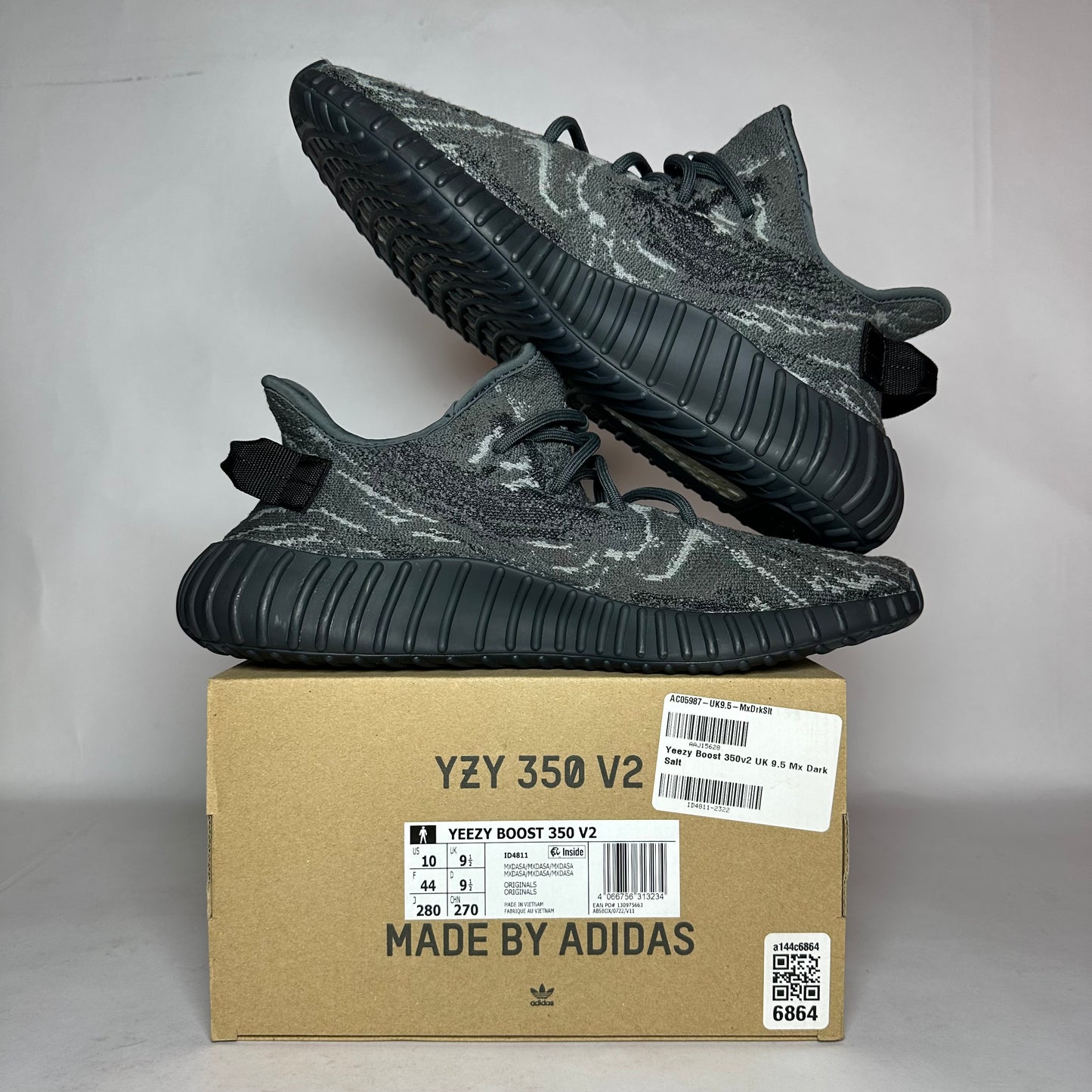 adidas Yeezy Boost 350 V2 MX Dark Salt *pre-owned* (SIZE 10)