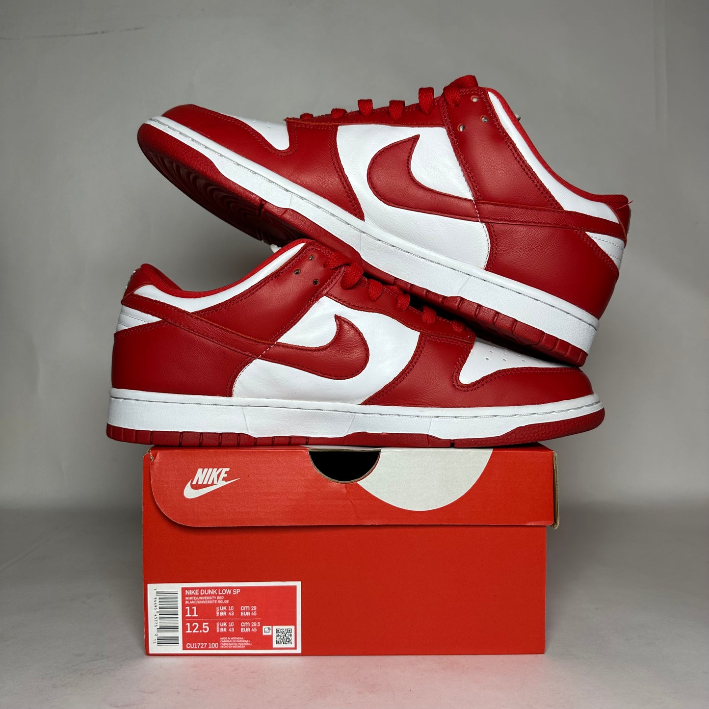 Nike Dunk Low SP St. John's *pre-owned* (SIZE 11)