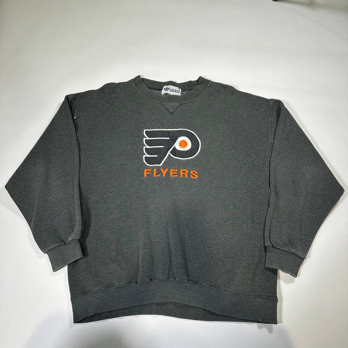 Vintage Adidas Philadelphia Flyers Grey Crewneck *pre-owned*