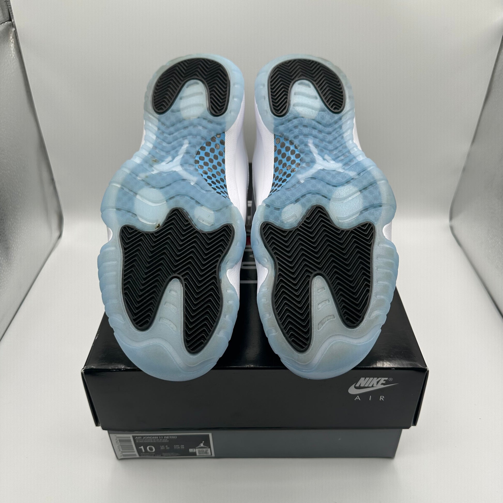 Jordan 11 Retro Legend Blue Soles of Shoes
