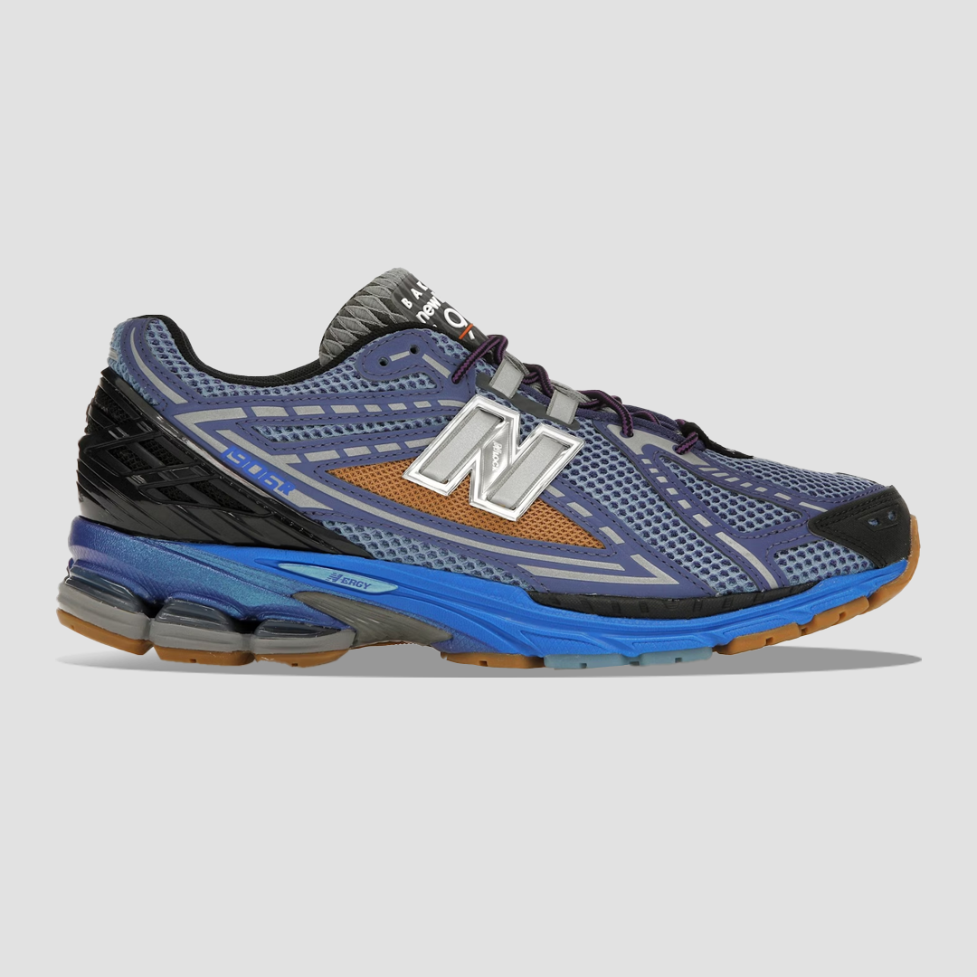 New Balance 1906R Action Bronson Medusa Azul outside of shoe