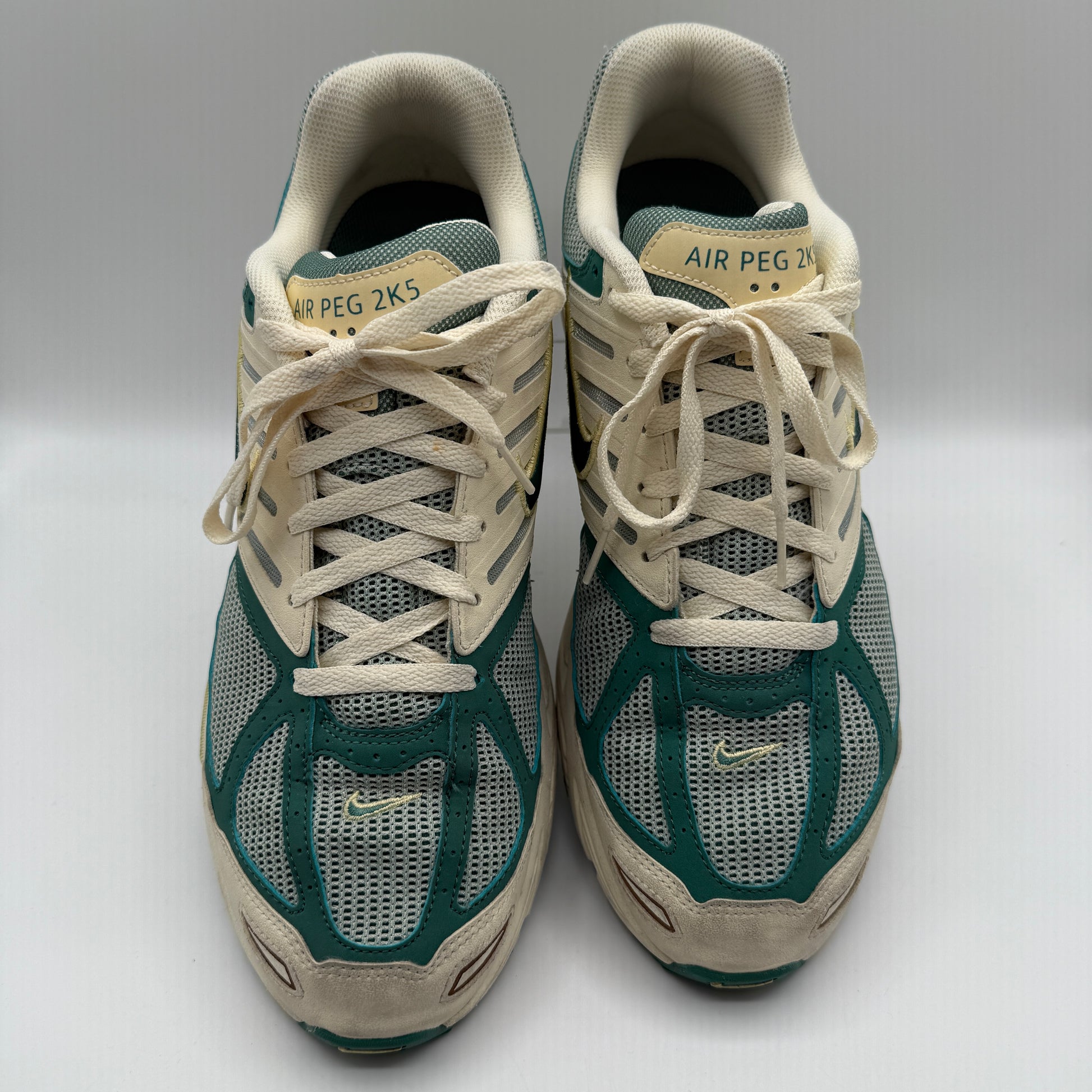 Niek Air Peg 2K5 Bicoastal Pre-owned Size 12 Top of Shoe