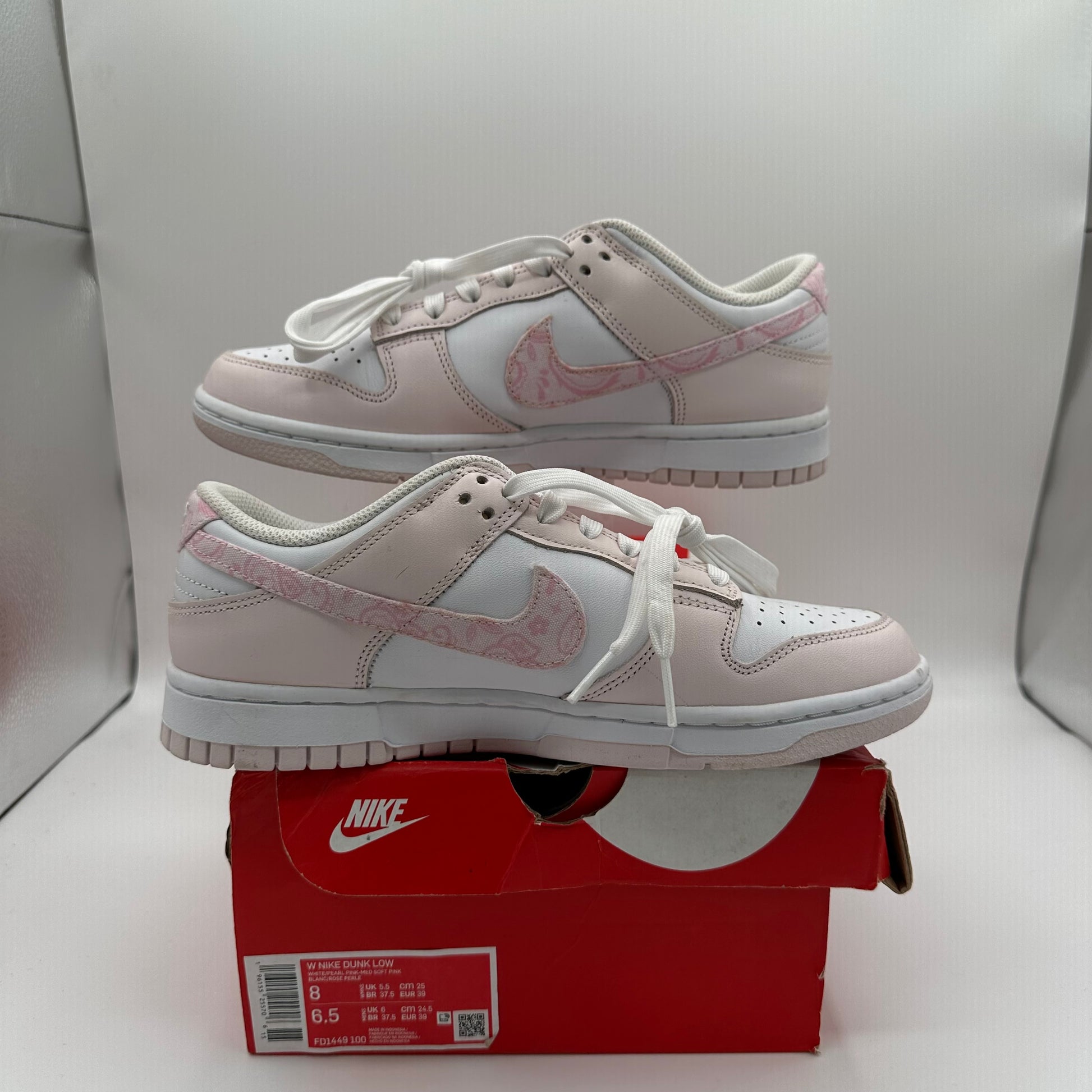 Nike Dunk Low Pink Paisley (Women’s) insides of shoes