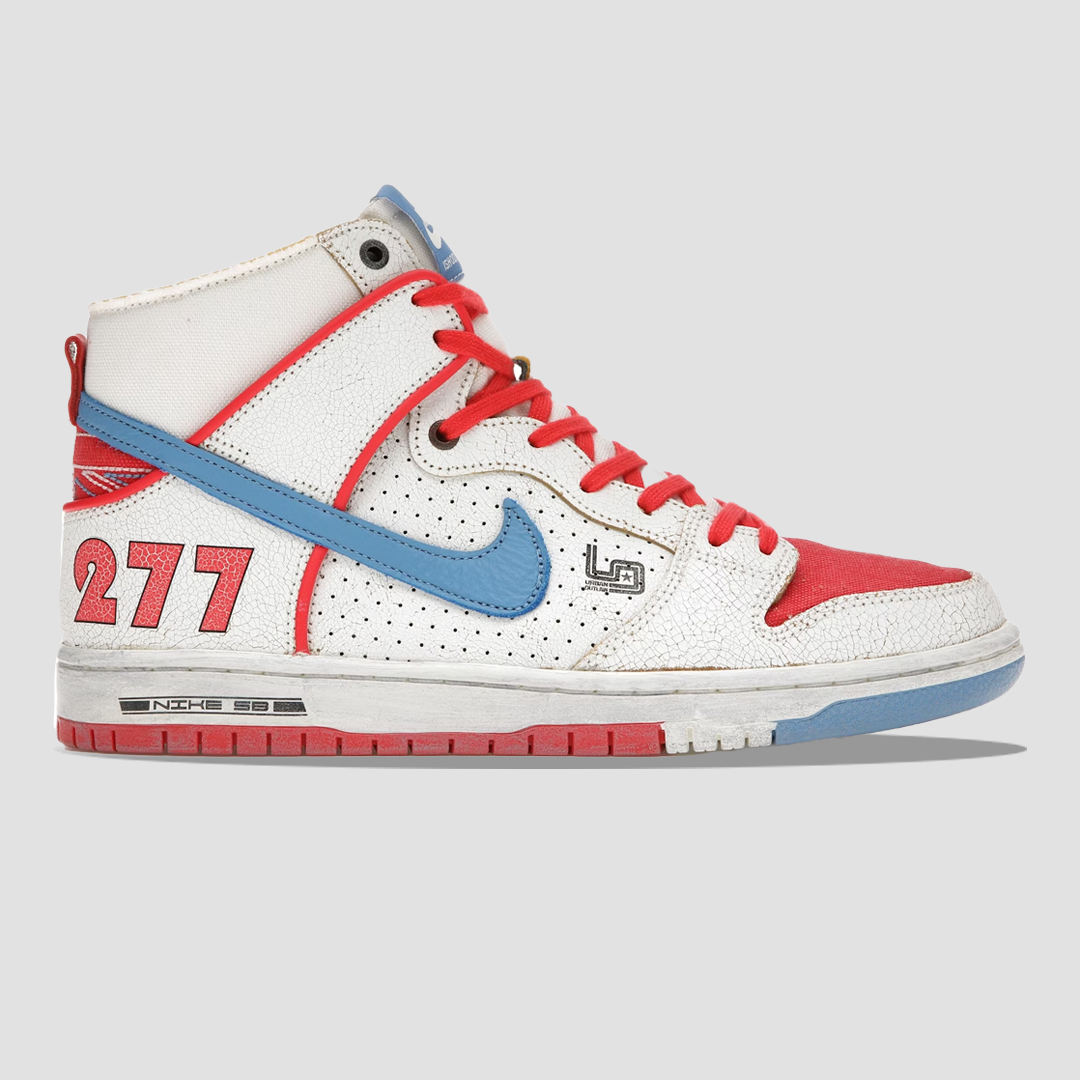 Nike SB Dunk High Pro Ishod Wair x Magnus Walker outside of shoe