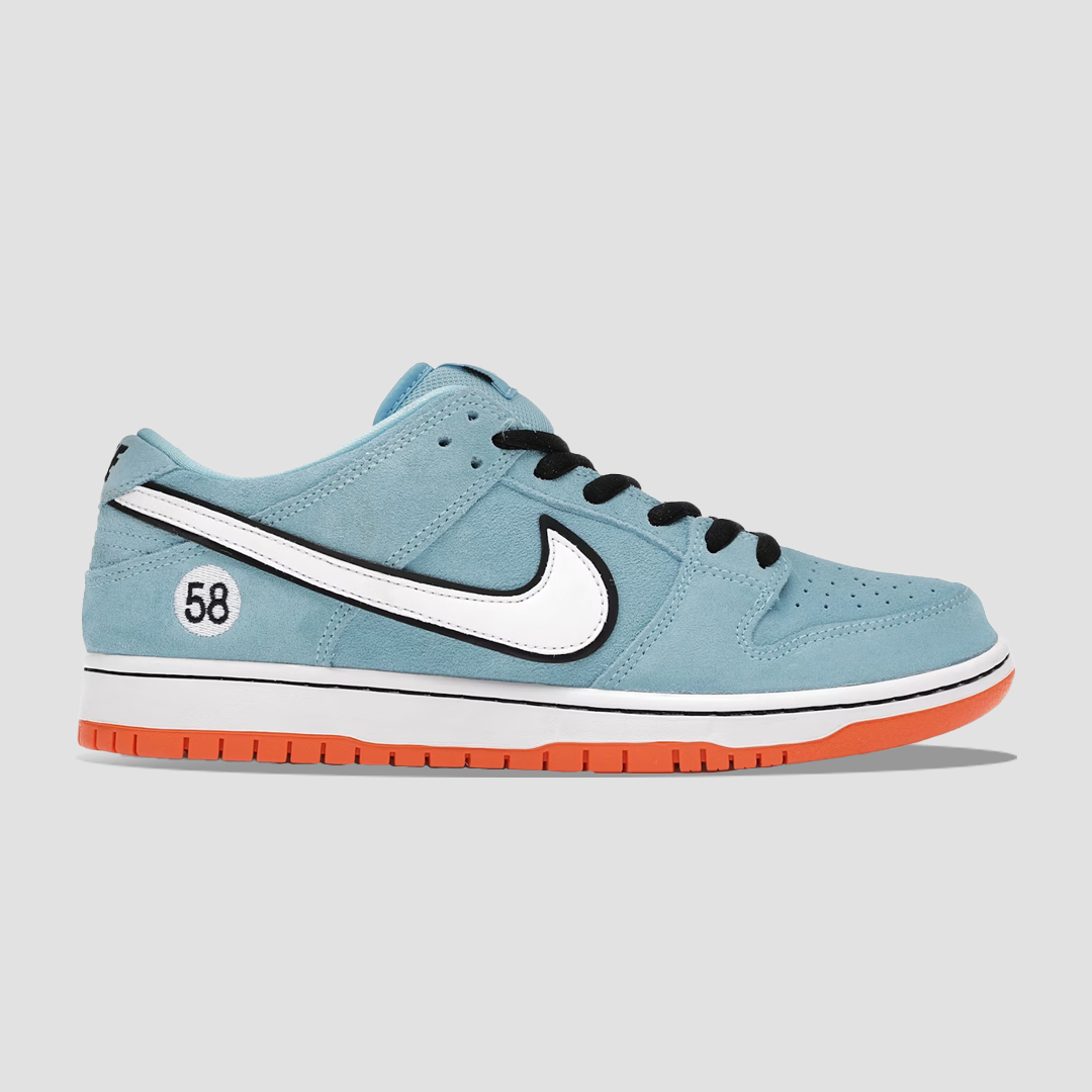 Nike SB Dunk Low Club 58 Gulf outside of shoe