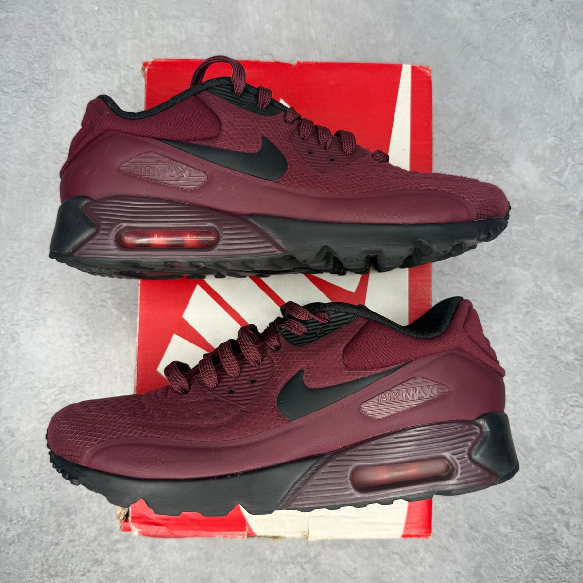Nike Air Max 90 Ultra Bordeaux  *pre-owned* SIZE 8.5
