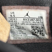 Jordan 11 Retro Low 72-10 *pre-owned* SIZE 9.5