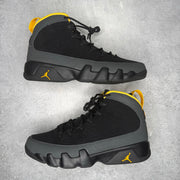Jordan 9 Retro Dark Charcoal University Gold *pre-owned* SIZE 9.5