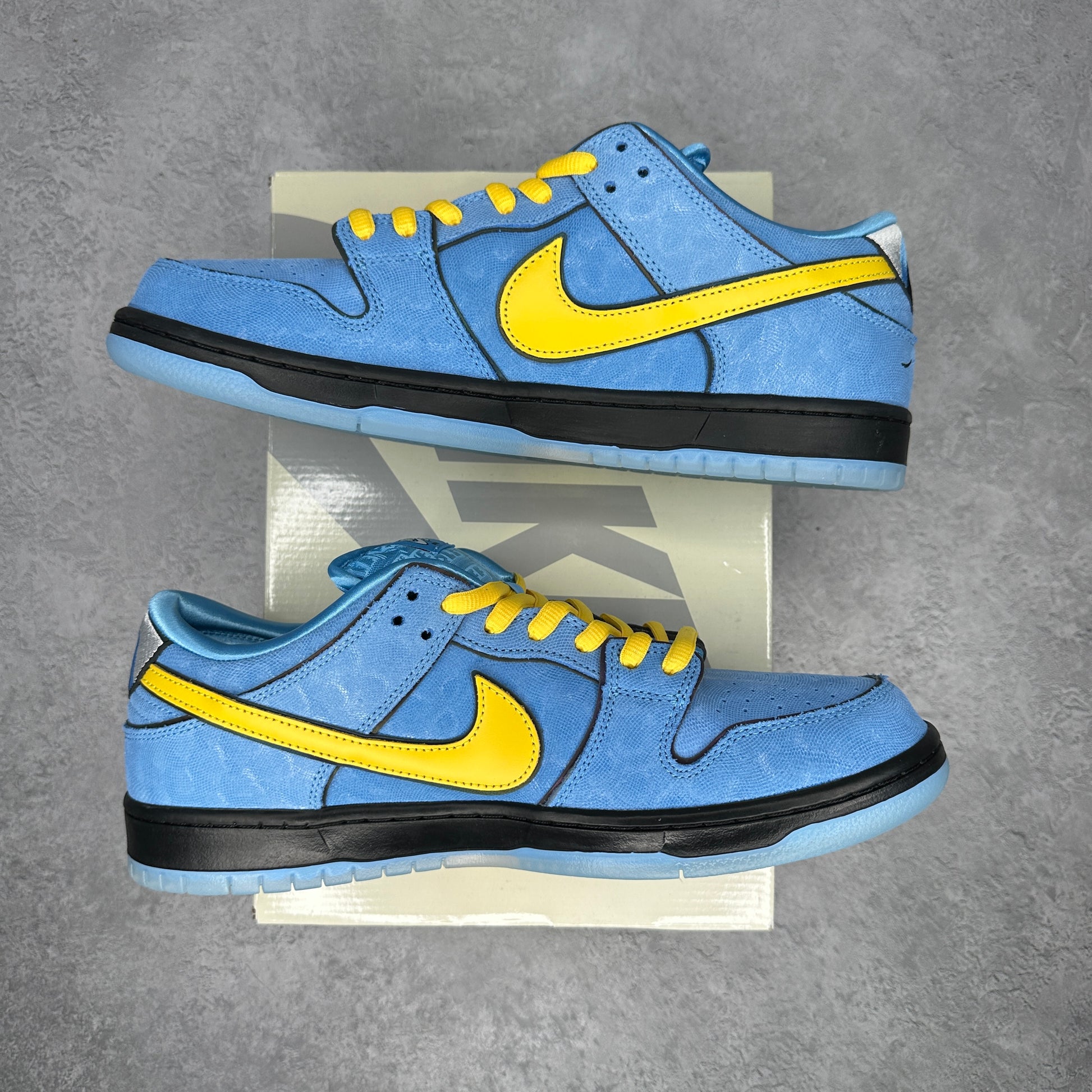 Nike SB Dunk Low The Powerpuff Girls Bubbles