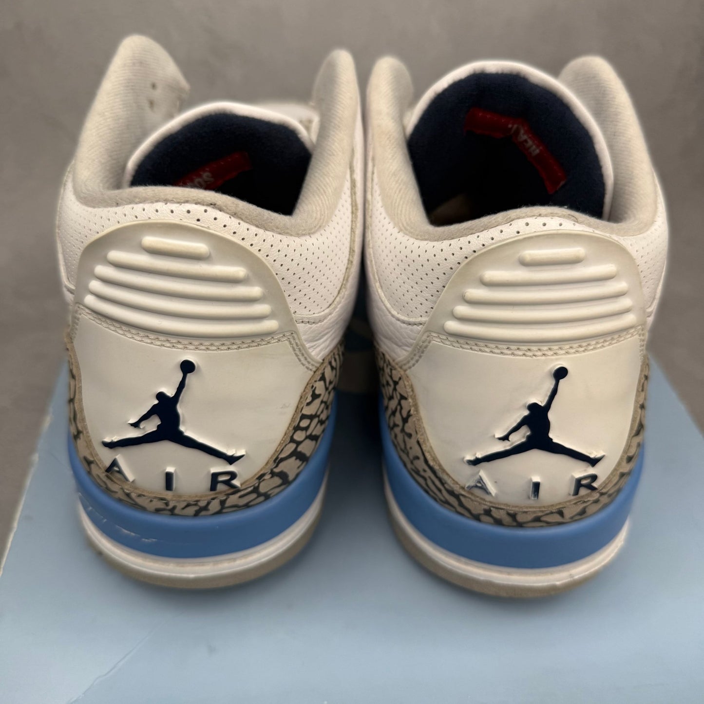 Jordan 3 Retro UNC (2020) *pre - owned* SIZE 13 - Kicks Collective PA - Jordan - CT8532 - 104 - Men's Shoes - 13M/14.5W - Pre - Owned