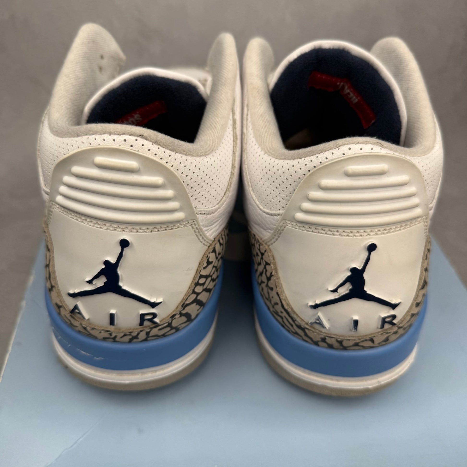 Jordan 3 Retro UNC (2020) *pre - owned* SIZE 13 - Kicks Collective PA - Jordan - CT8532 - 104 - Men's Shoes - 13M/14.5W - Pre - Owned