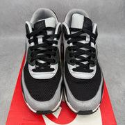 Nike Air Max 90 Black Wolf Grey *pre-owned* SIZE 9