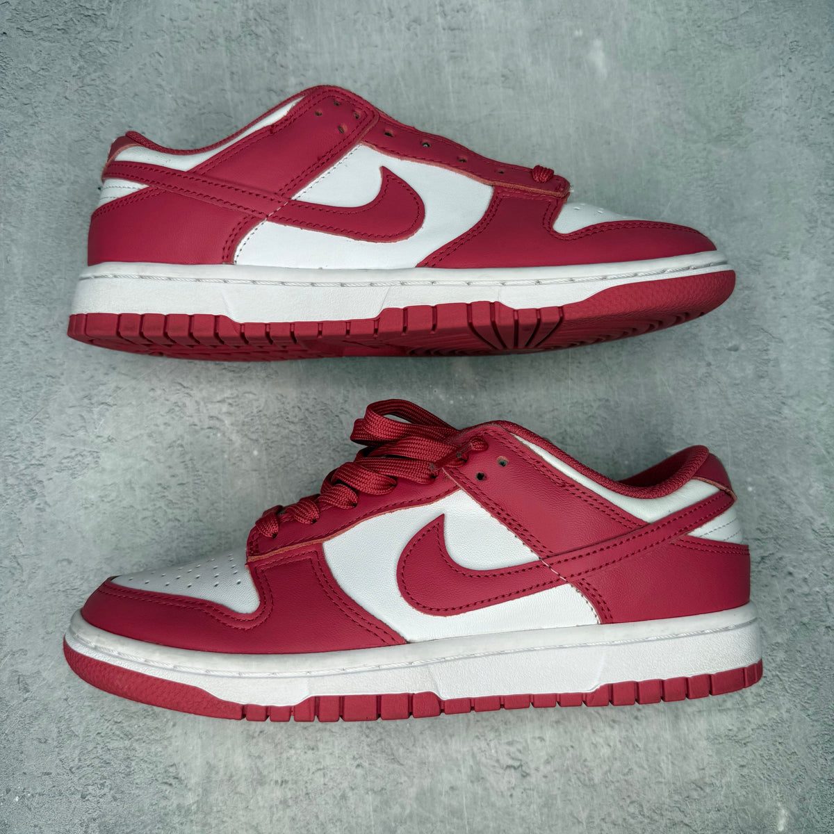 Nike Dunk Low Archeo Pink (Women's) pre-owned size 7.5W