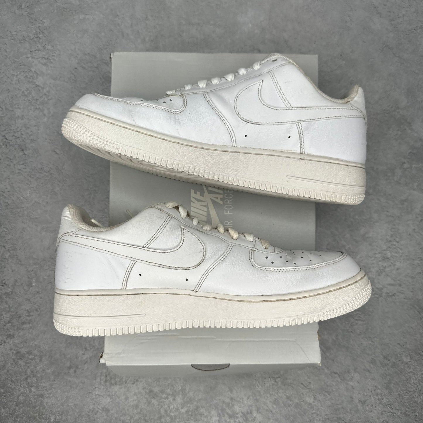 Nike Air Force 1 Low '07 White *pre - owned* SIZE 10 - Kicks Collective PA - Nike - 315122-111/CW2288-111 - Men's Shoes - 10M/11.5W - Pre - Owned