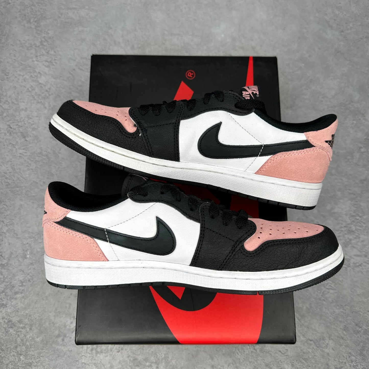 Jordan 1 Low OG Bleached Coral *pre - owned* SIZE 9 - Kicks Collective PA - Jordan - CZ0790-061 - Men's Shoes - 9M/10.5W - Pre - Owned