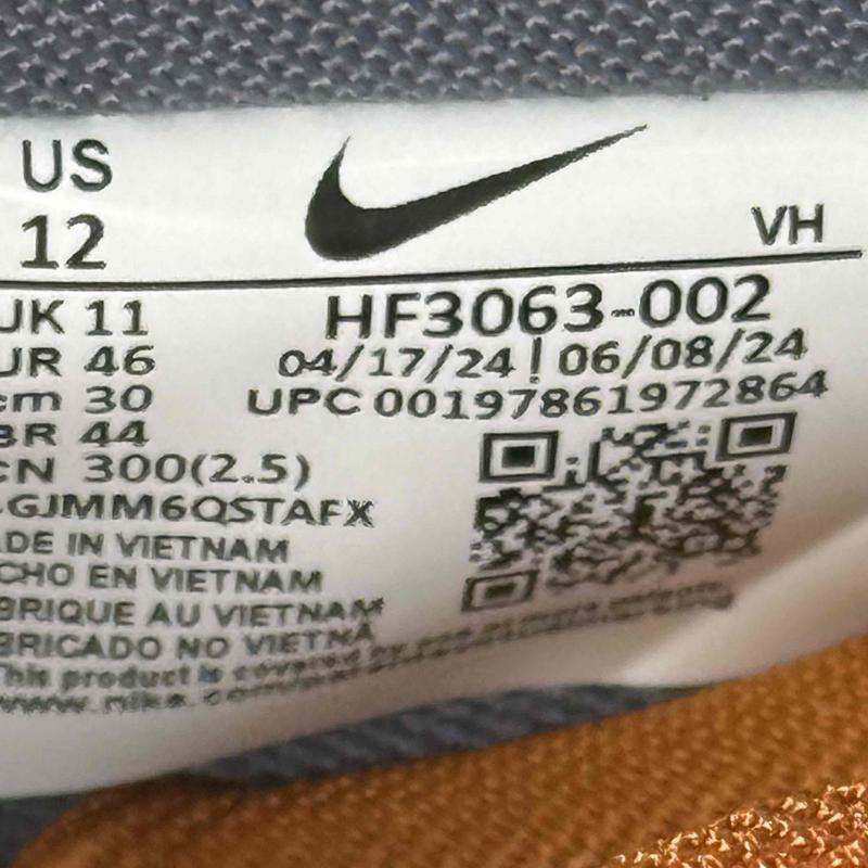 Nike SB Dunk Low Light Carbon Monarch - Kicks Collective PA - Nike - HF3063 - 002 - Men's Shoes - 12M/13.5W - Brand New