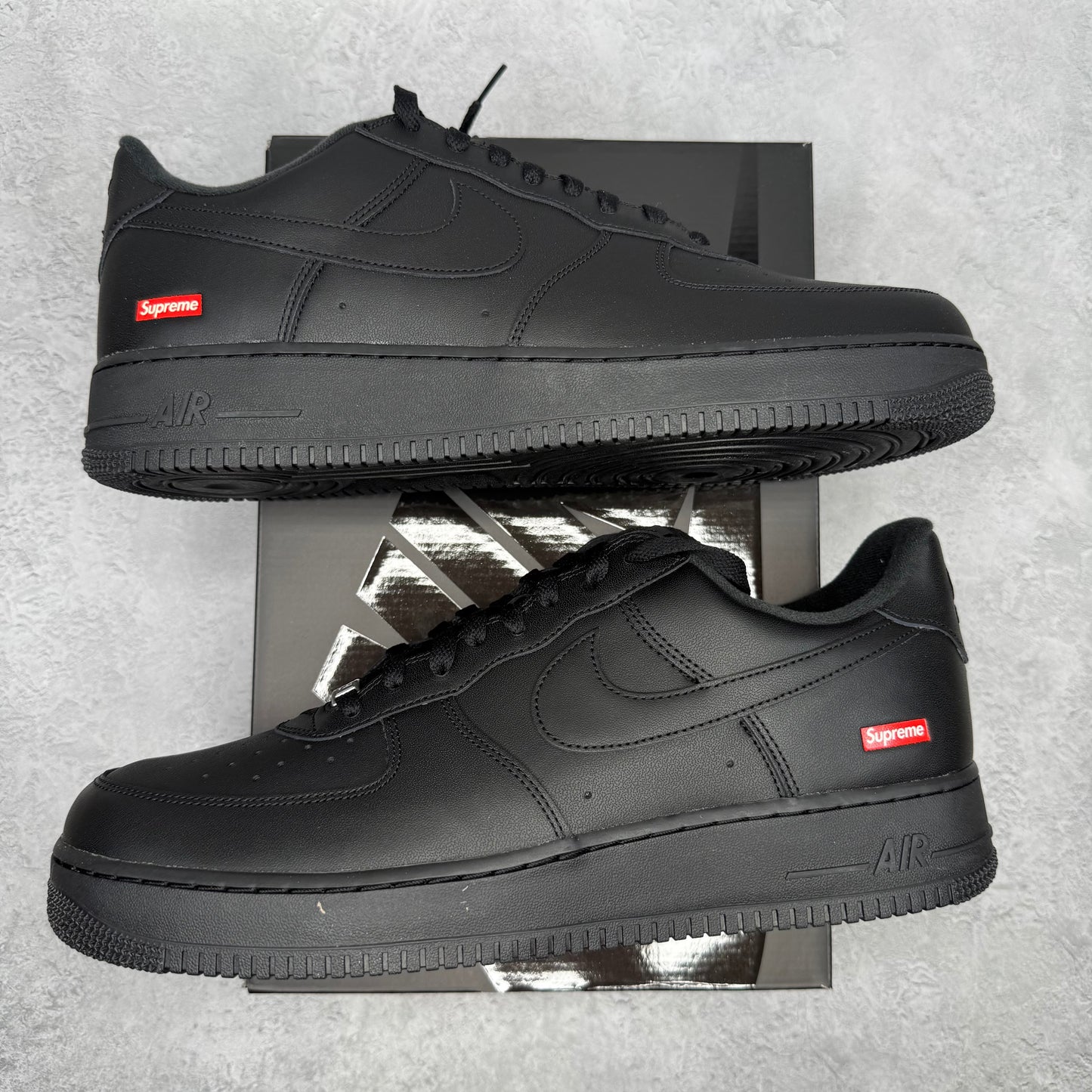 Nike Air Force 1 Low Supreme Black