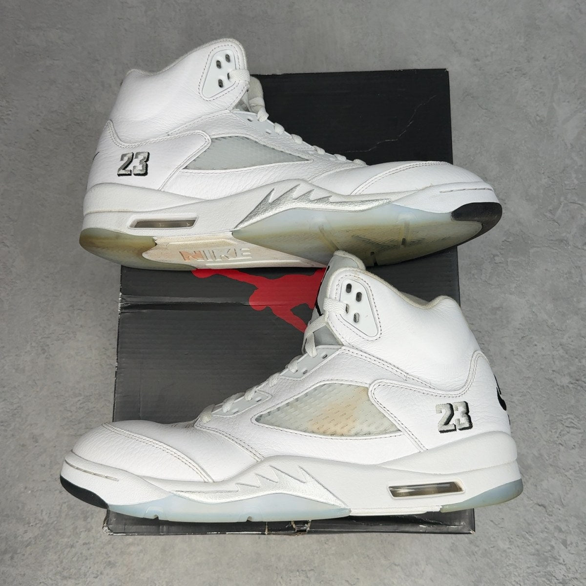 Jordan 5 Retro White Metallic (2026) 11 (Pre-Owned) - Kicks Collective PA - Jordan - HQ7978-103-11-PO-4 - Pre-Owned Sneakers - 11M / 12.5W