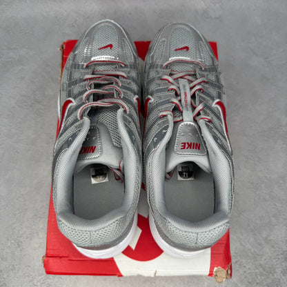 Nike P-6000 Metalic Silver Cool Red (GS) *pre-owned* SIZE 7Y