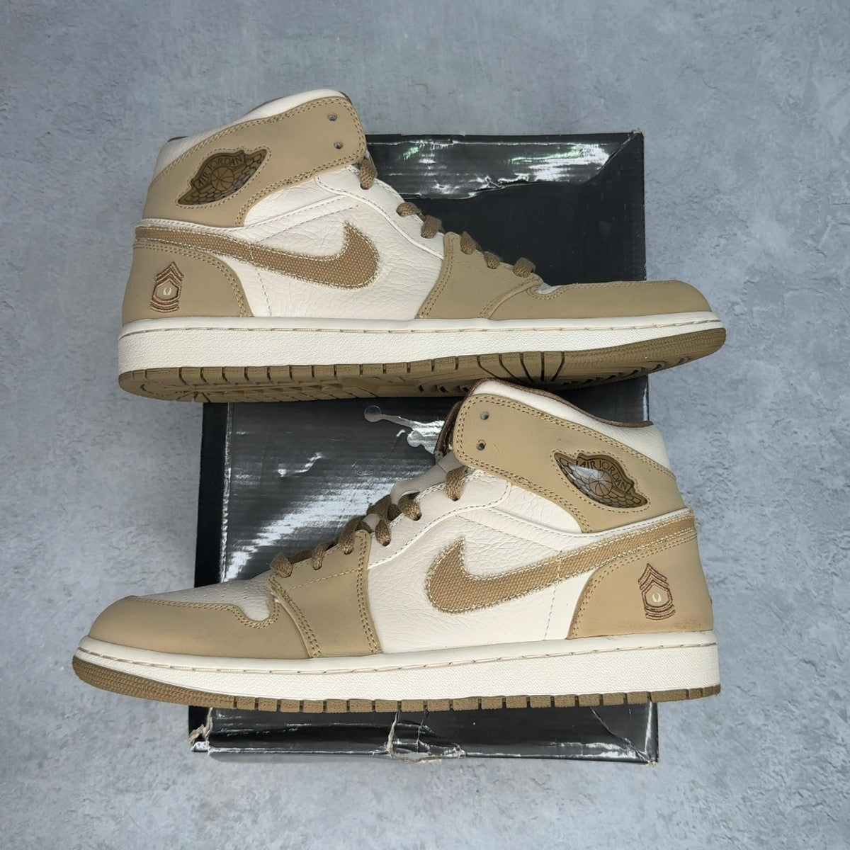 Jordan 1 Retro Armed Forces Pearl White 11 (Pre-Owned) - Kicks Collective PA - Jordan - 325514-221-11-PO-1 - Pre-Owned Sneakers - 11M / 12.5W