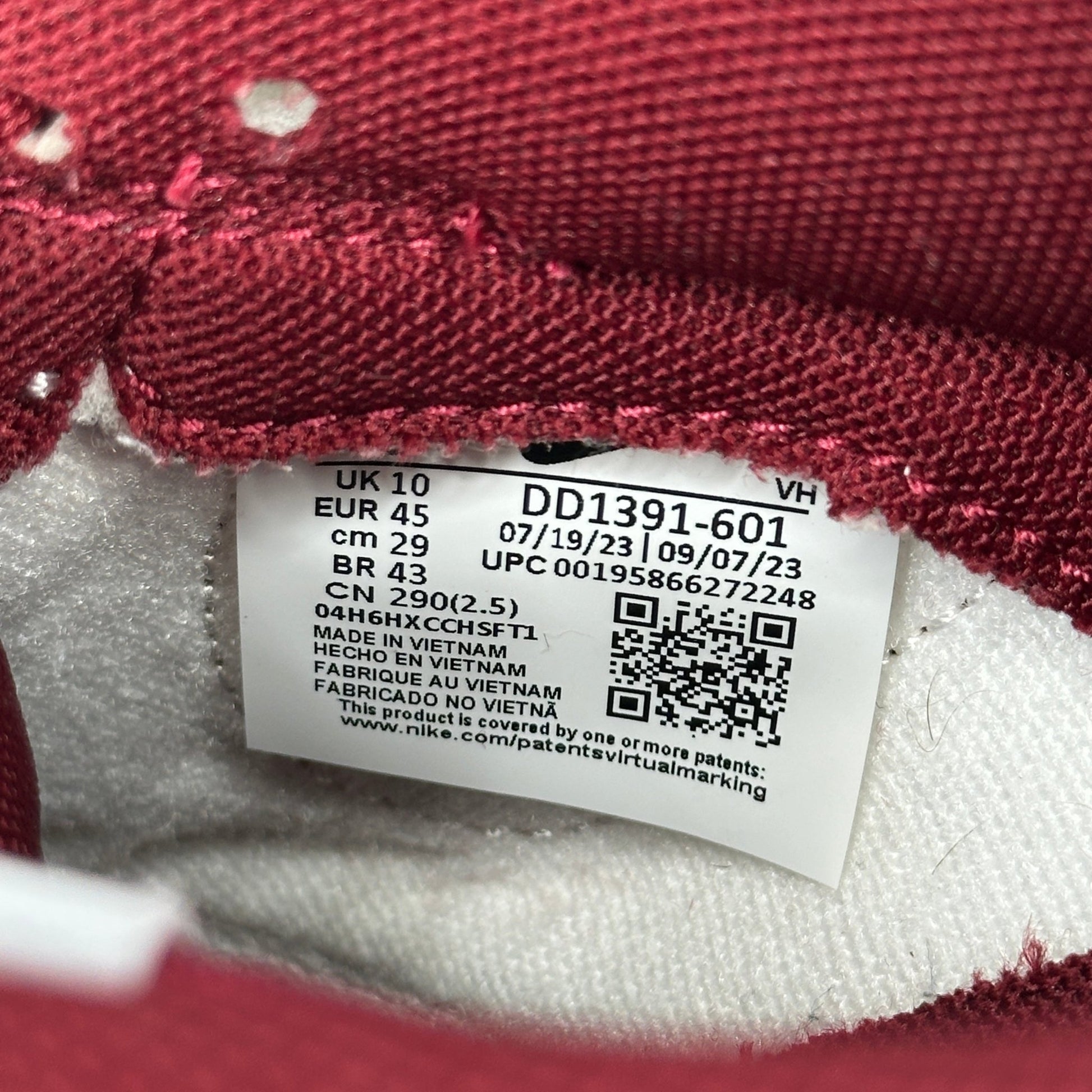 Nike Dunk Low Team Red *pre - owned* SIZE 11 - Kicks Collective PA - Nike - DD1391-601 - Men's Shoes - 11M/12.5W - Pre - Owned - No Box