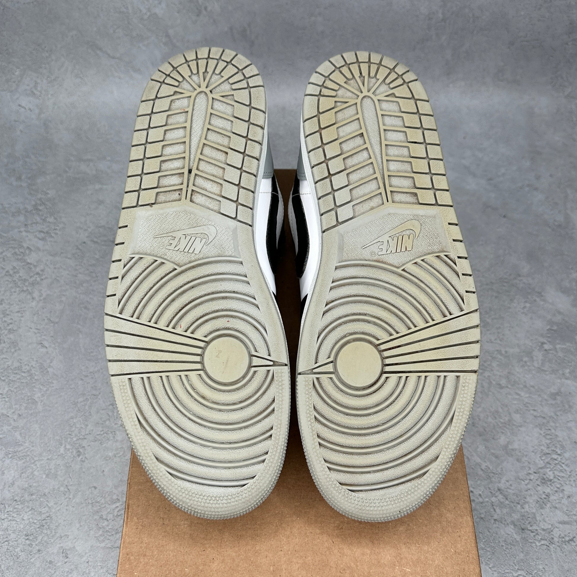 Jordan 1 Low Shadow Toe *pre-owned* SIZE 12