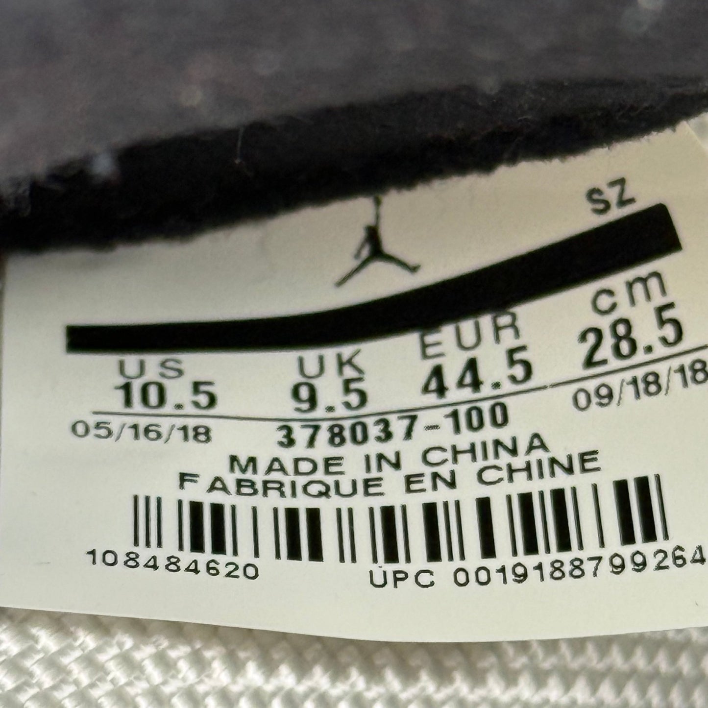 Jordan 11 Retro Concord (2018) *pre - owned* SIZE 10.5 - Kicks Collective PA - Jordan - 378037-100 - Men's Shoes - 10.5M/12W - Pre - Owned - No Box