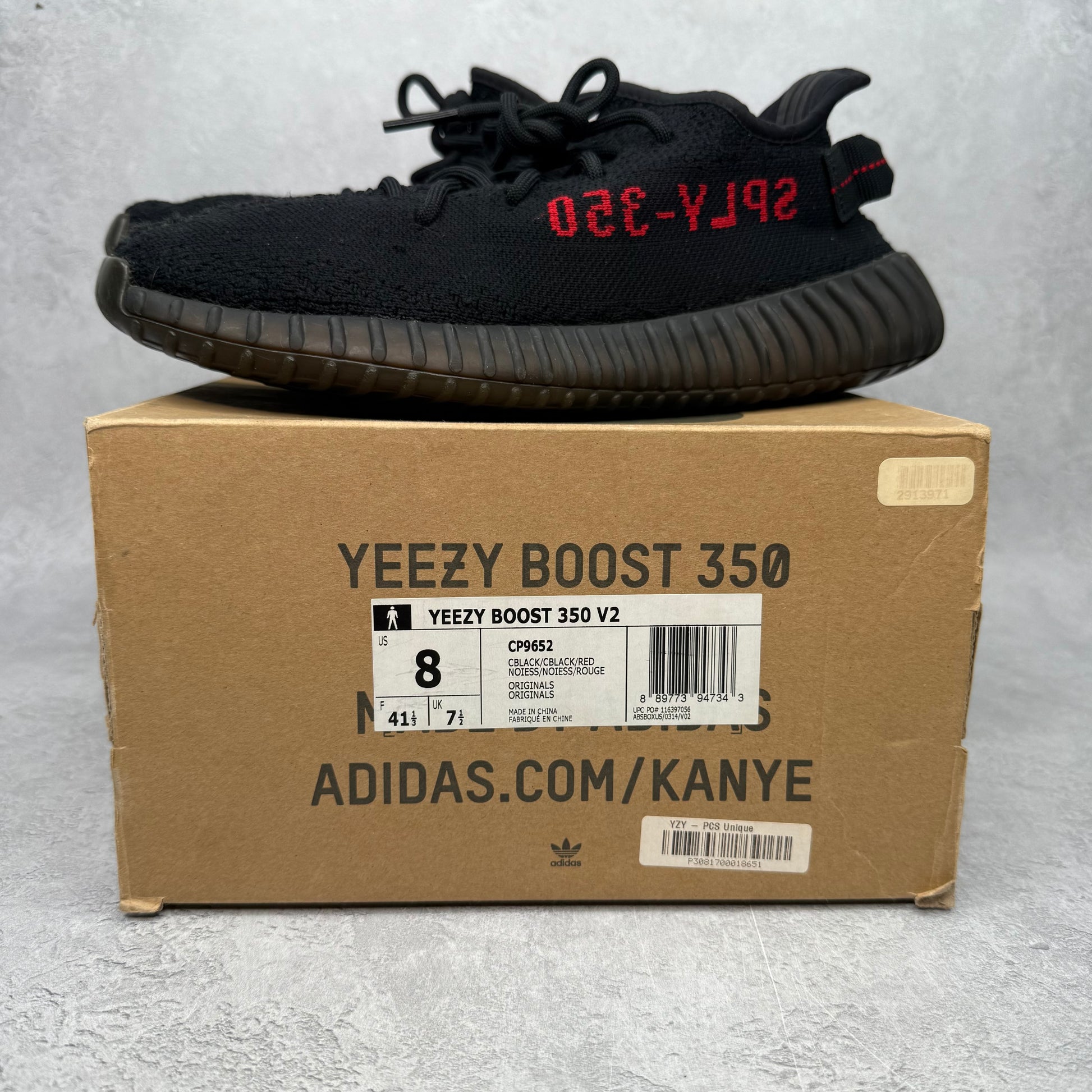 adidas Yeezy Boost 350 V2 Black Red *pre-owned* SIZE 8