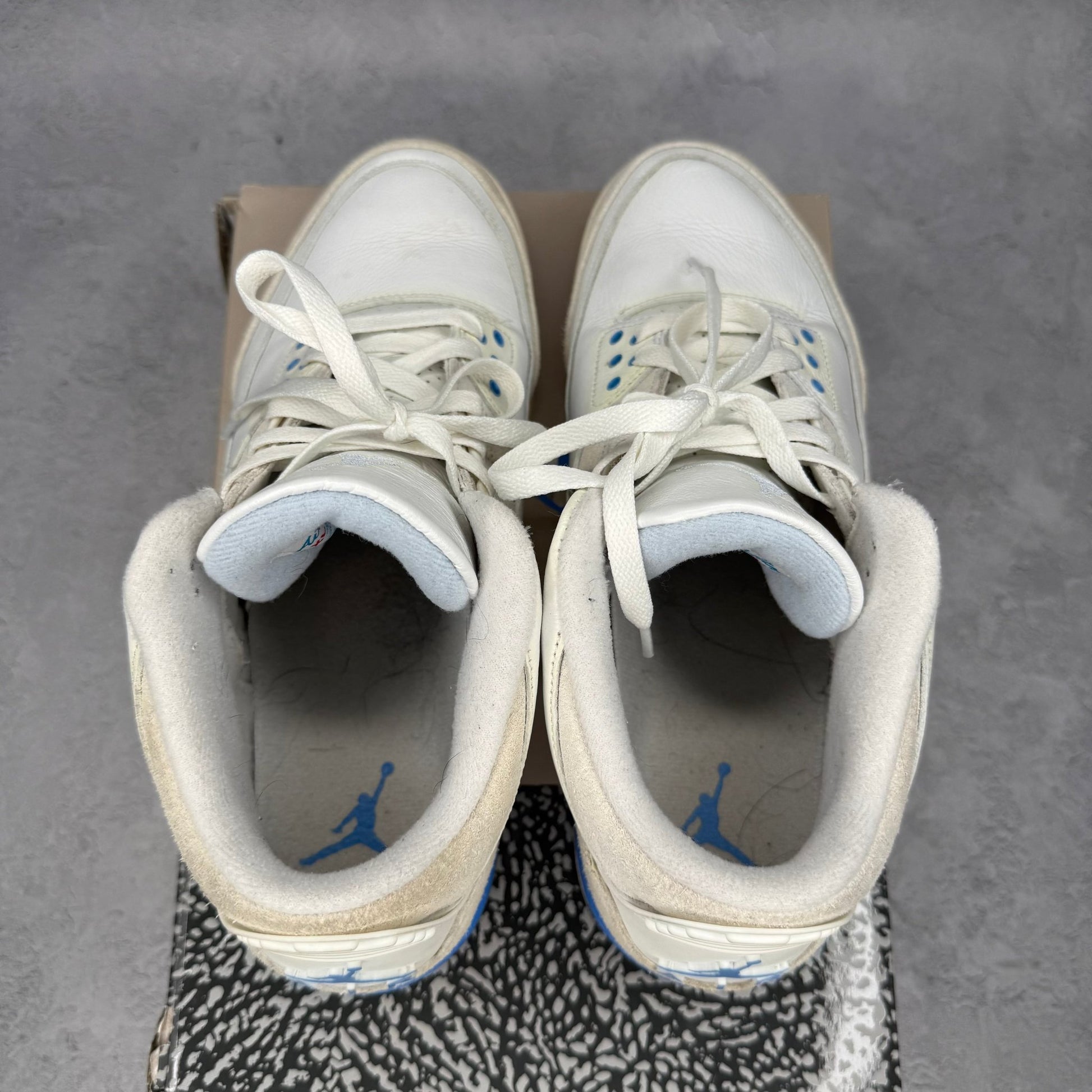 Jordan 3 Retro Lucky Shorts *pre - owned* SIZE 10 - Kicks Collective PA - Jordan - CT8532-101 - Men's Shoes - 10M/11.5W - Pre - Owned