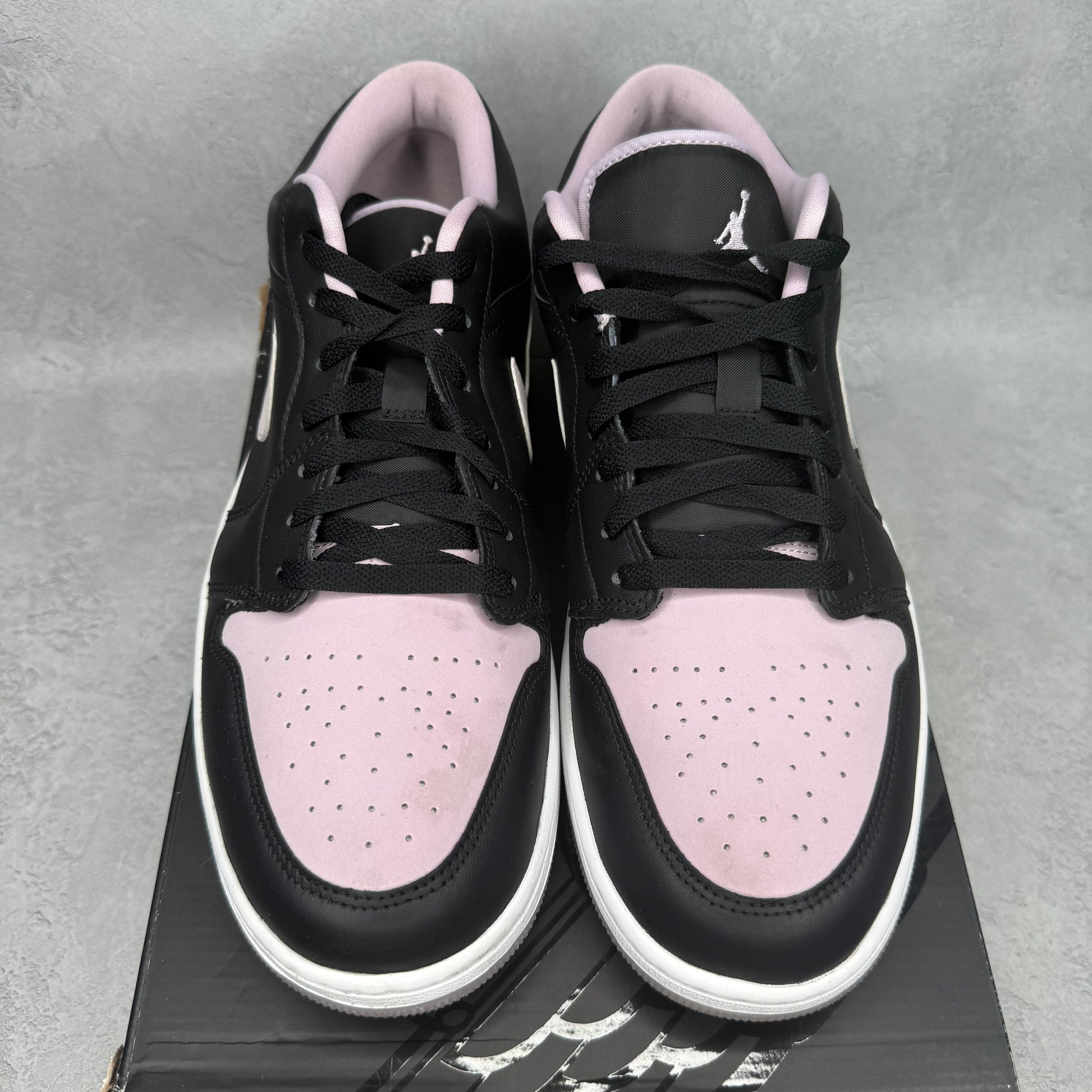 Jordan 1 Low SE Black Iced Lilac *pre-owned* SIZE 13