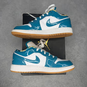 Jordan 1 Low Barcelona (GS) *pre-owned* SIZE 6.5Y
