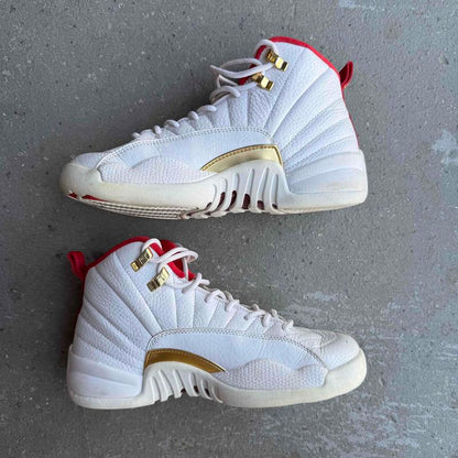Jordan 12 Retro FIBA (2019) (GS) *pre-owned* SIZE 5.5Y