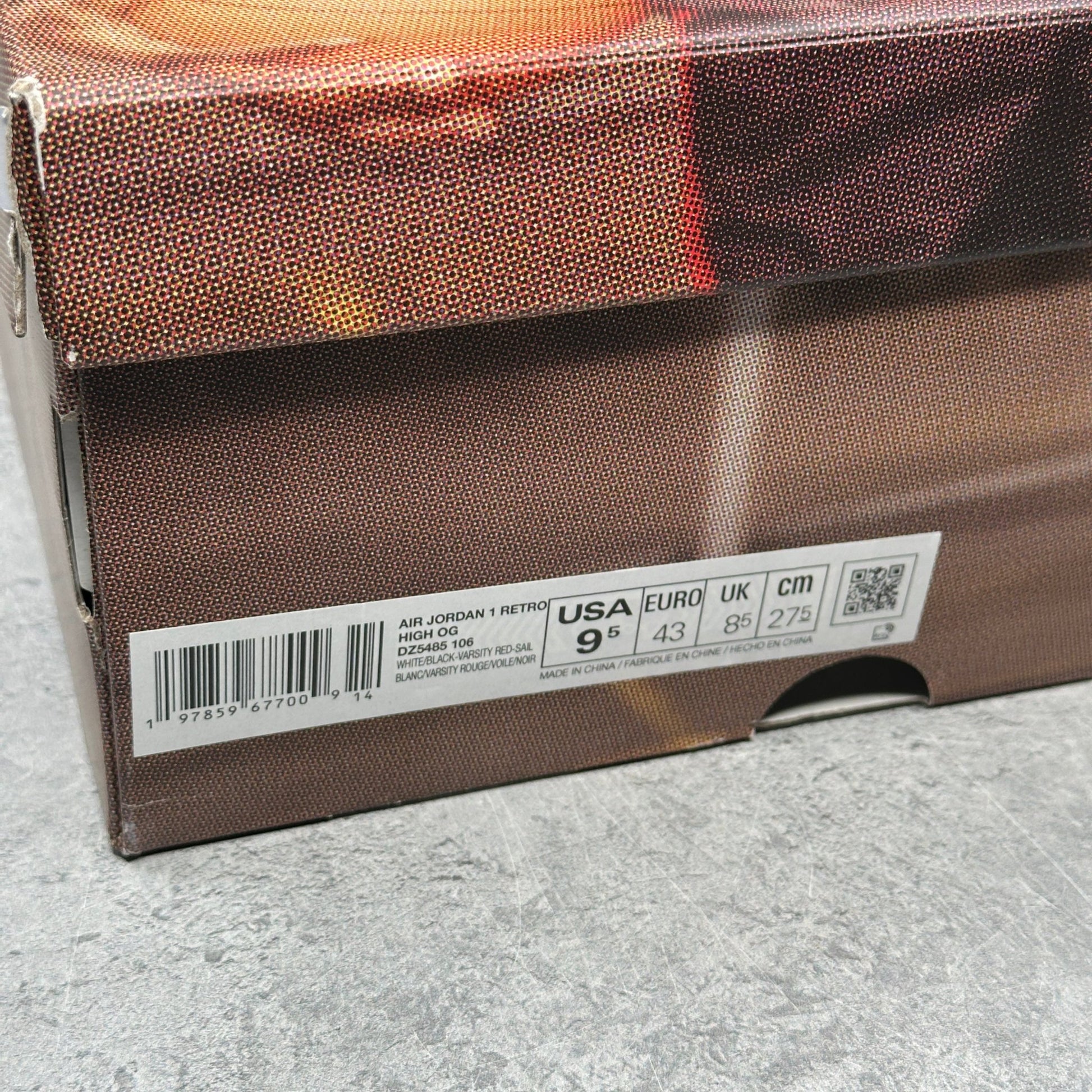 Jordan 1 Retro High OG Black Toe Reimagined *pre - owned* SIZE 9.5 - Kicks Collective PA - Jordan - DZ5485-106 - Men's Shoes - 9.5M/11W - Pre - Owned