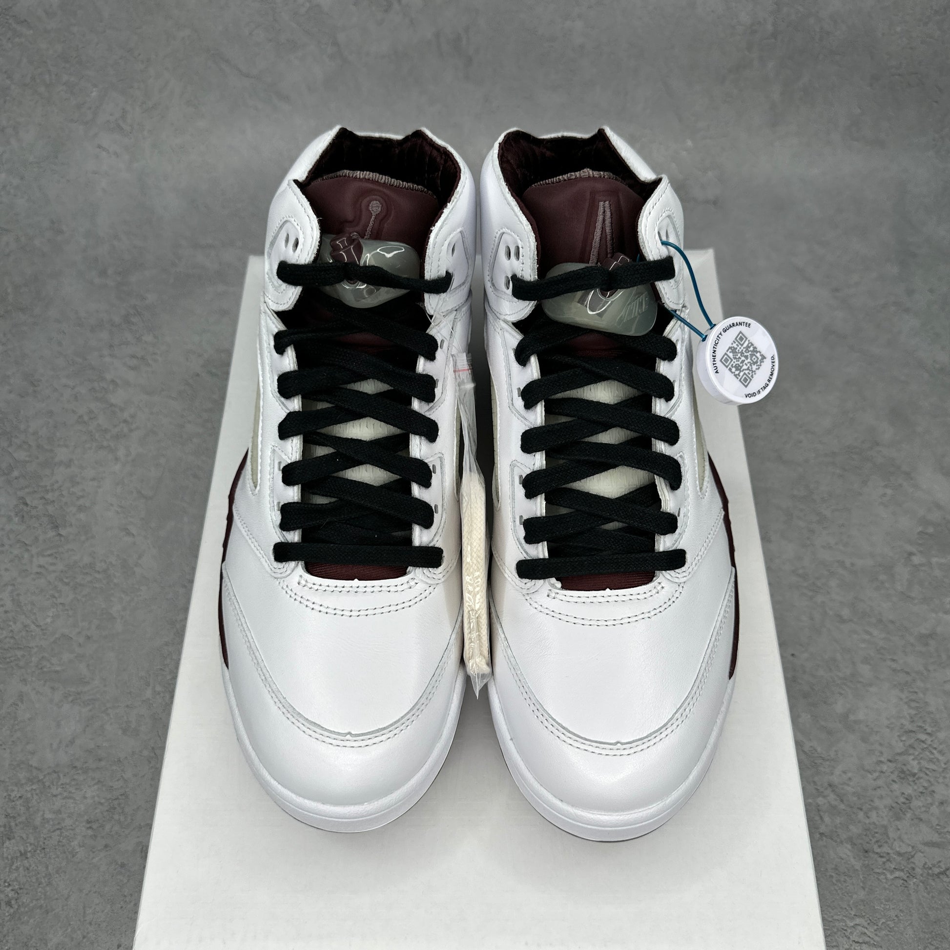 Jordan 5 Retro A Ma Maniére Black Collective