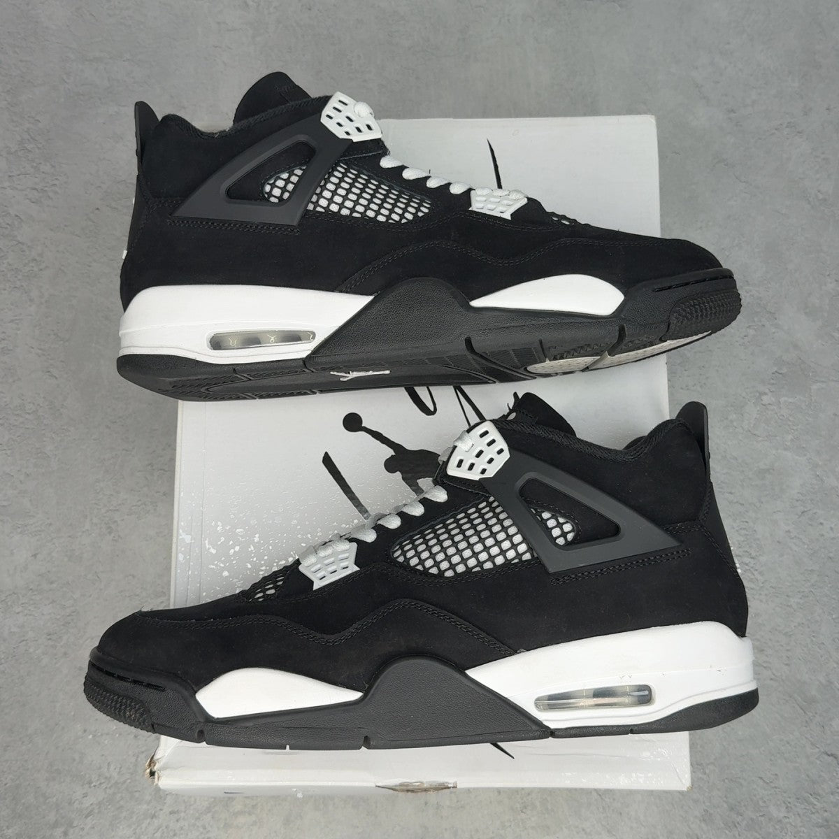 Jordan 4 Retro White Thunder - Image 1