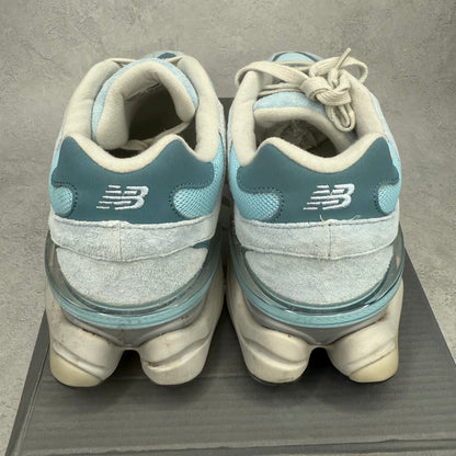 New Balance 9060 Chrome Blue *pre-owned* SIZE 9