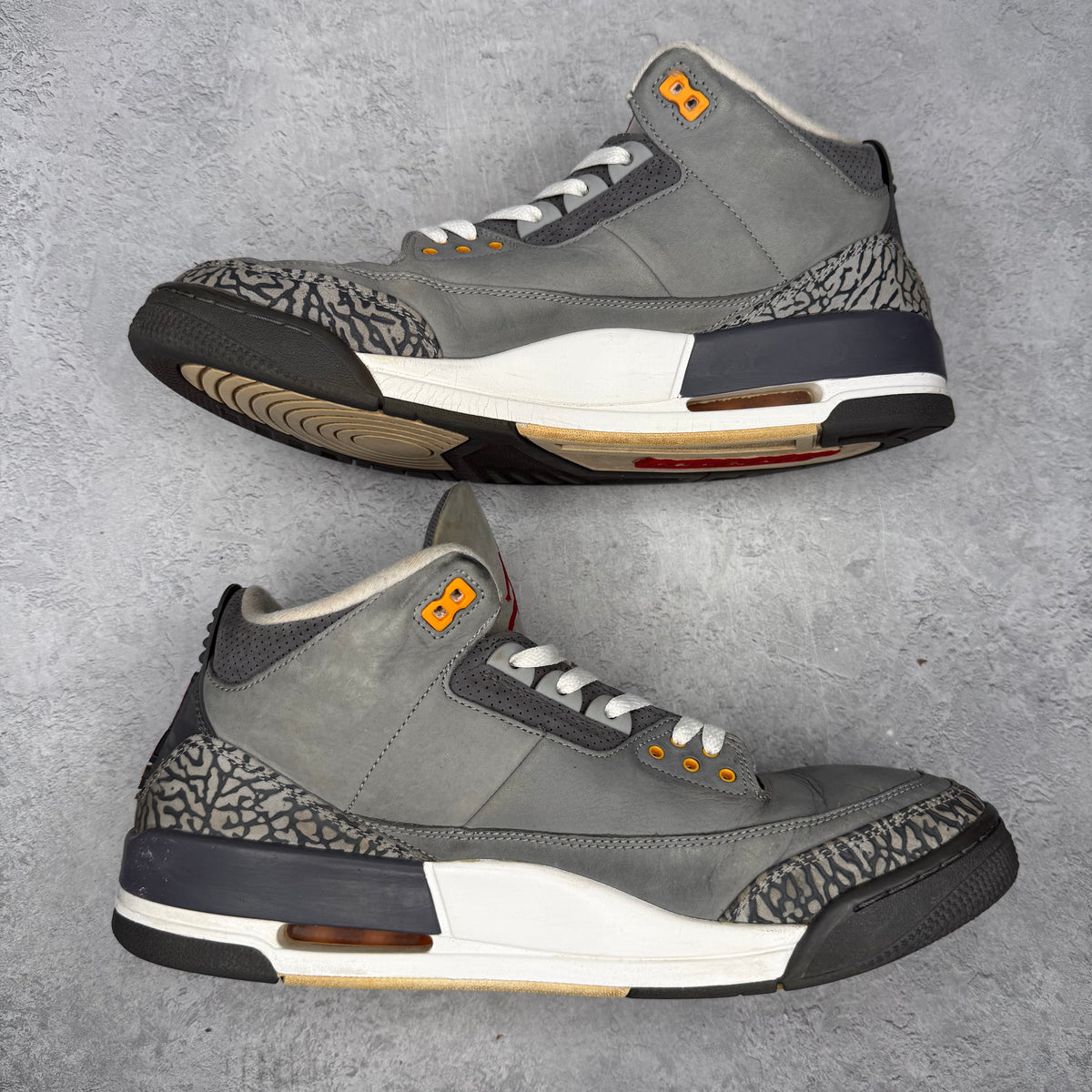 Jordan 3 Retro Cool Grey (2021) *pre-owned* SIZE 13