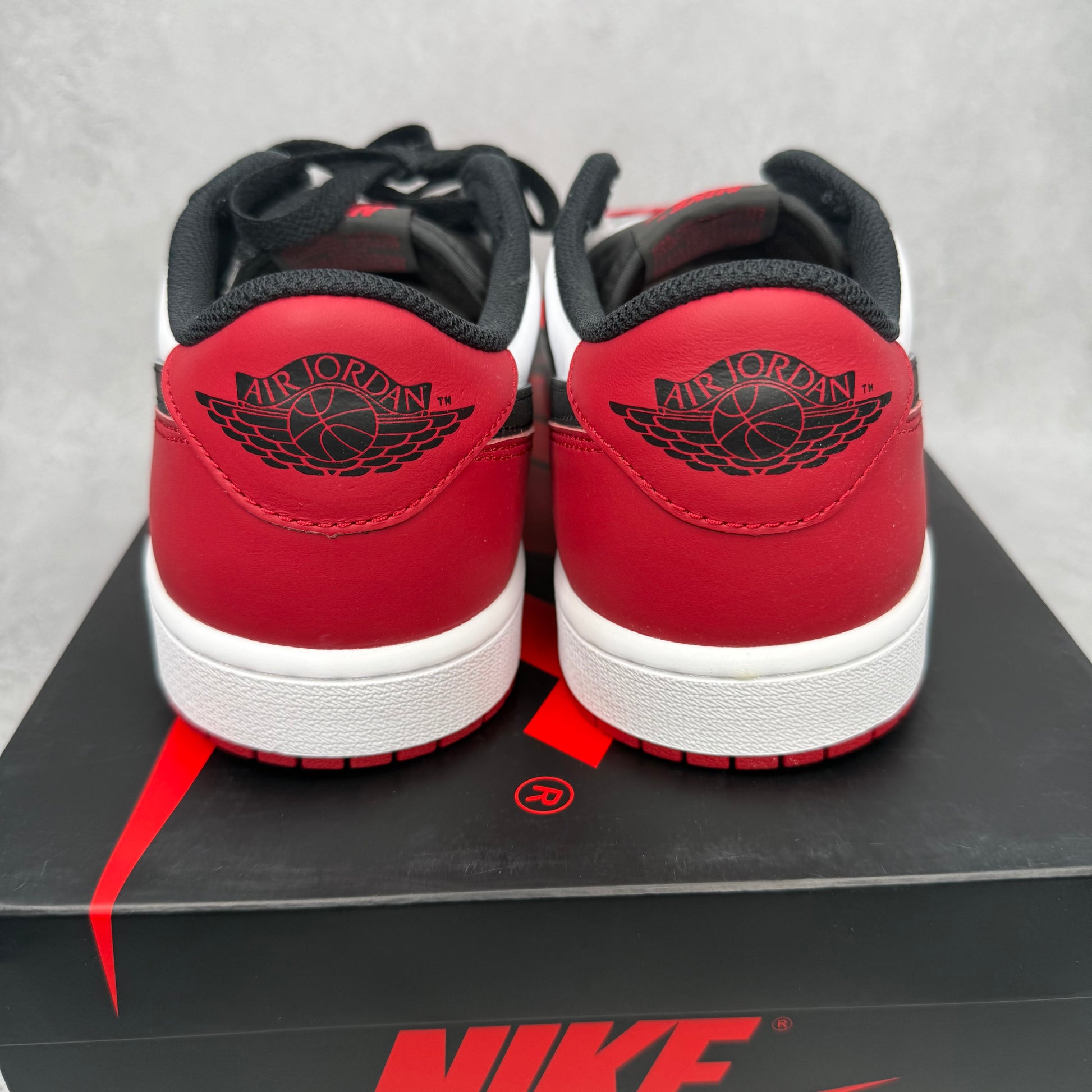 Jordan 1 Retro Low OG Black Toe (2023)