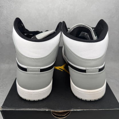 Jordan 1 Mid Light Smoke Grey *pre-owned* SIZE 13