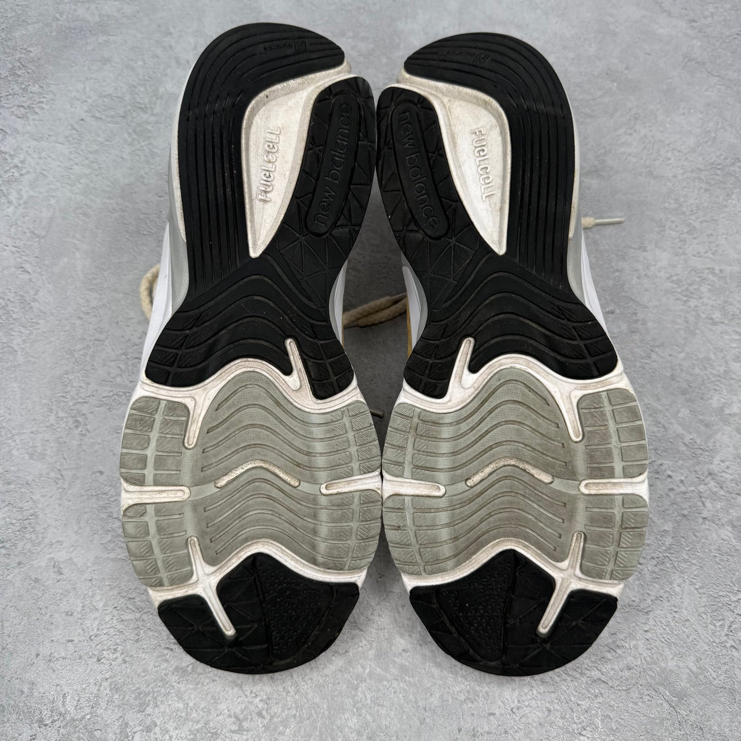 New Balance 990v6 MiUSA Workwear Grey *pre-owned* SIZE 10.5