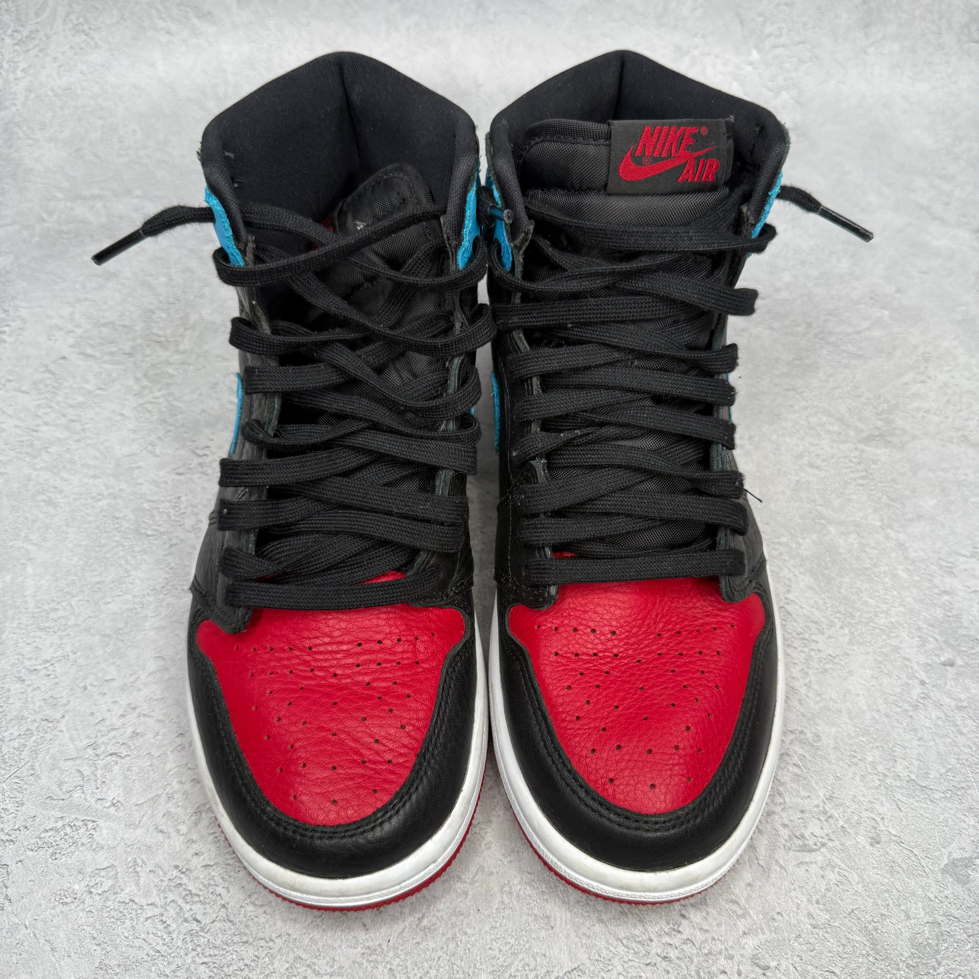 Jordan 1 Retro High NC to Chi (Women's) *pre-owned* SIZE 8.5W