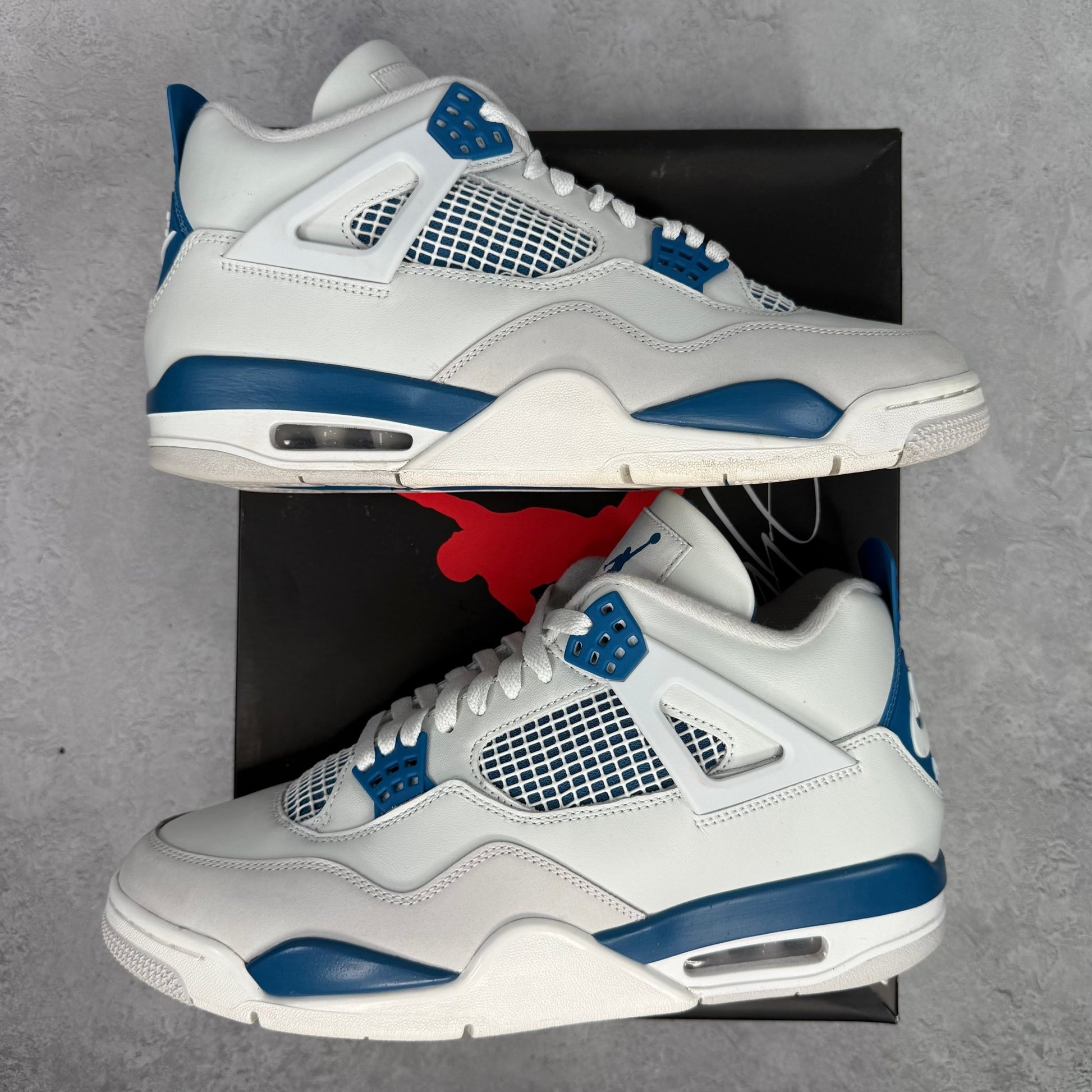 Jordan 4 Retro Military Blue (2024) *pre - owned* SIZE 11.5 - Kicks Collective PA - Jordan - FV5029 - 141 - Men's Shoes - 11.5M/13W - Pre - Owned