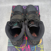 Nike Kyrie 6 Shot Clock *pre-owned* SIZE 10.5 - Kicks Collective PA - Nike - BQ4630-006/BQ4631-006 - Men's Shoes - 10.5M/12W - Pre-Owned