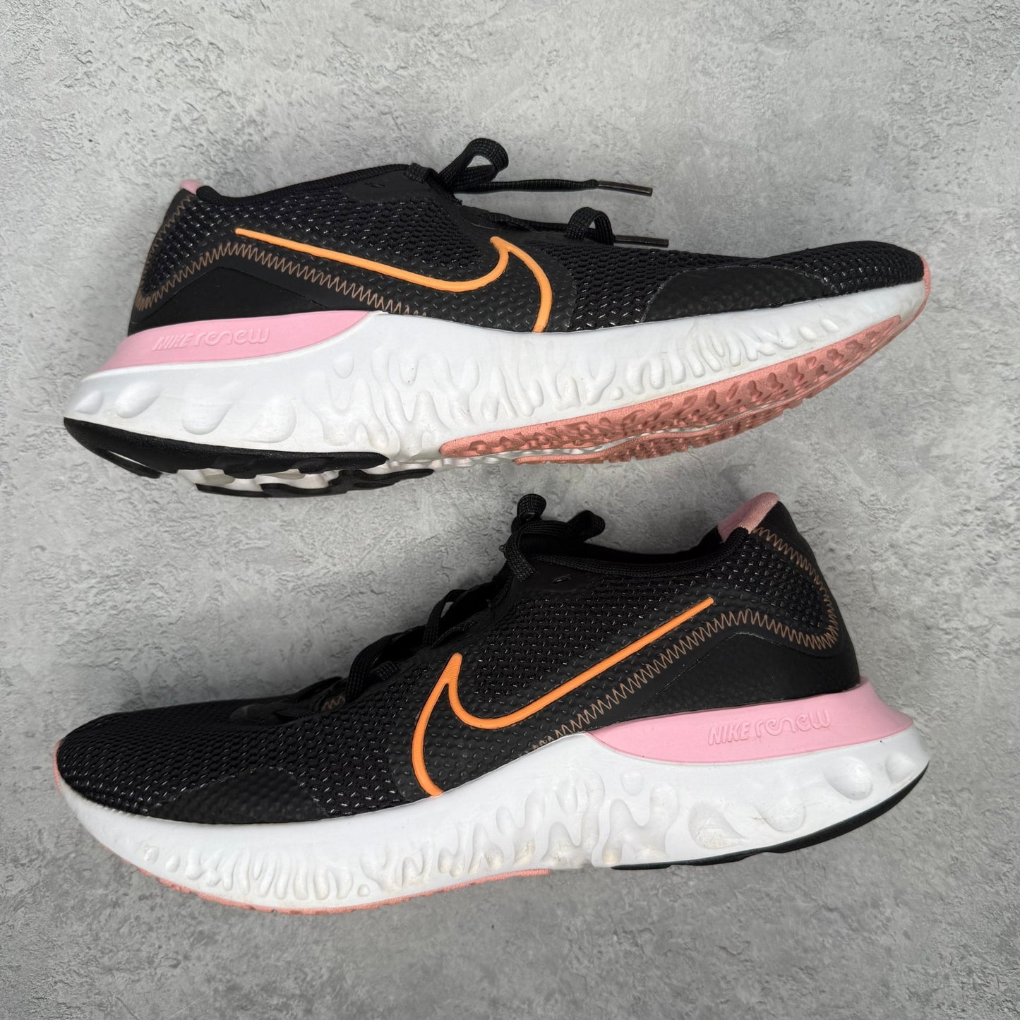 Nike Renew Run Black White Pink (Women's) *pre - owned* SIZE 11W - Kicks Collective PA - Nike - CK6360 - 001 - Women's Shoes - 9.5M/11W - Pre - Owned