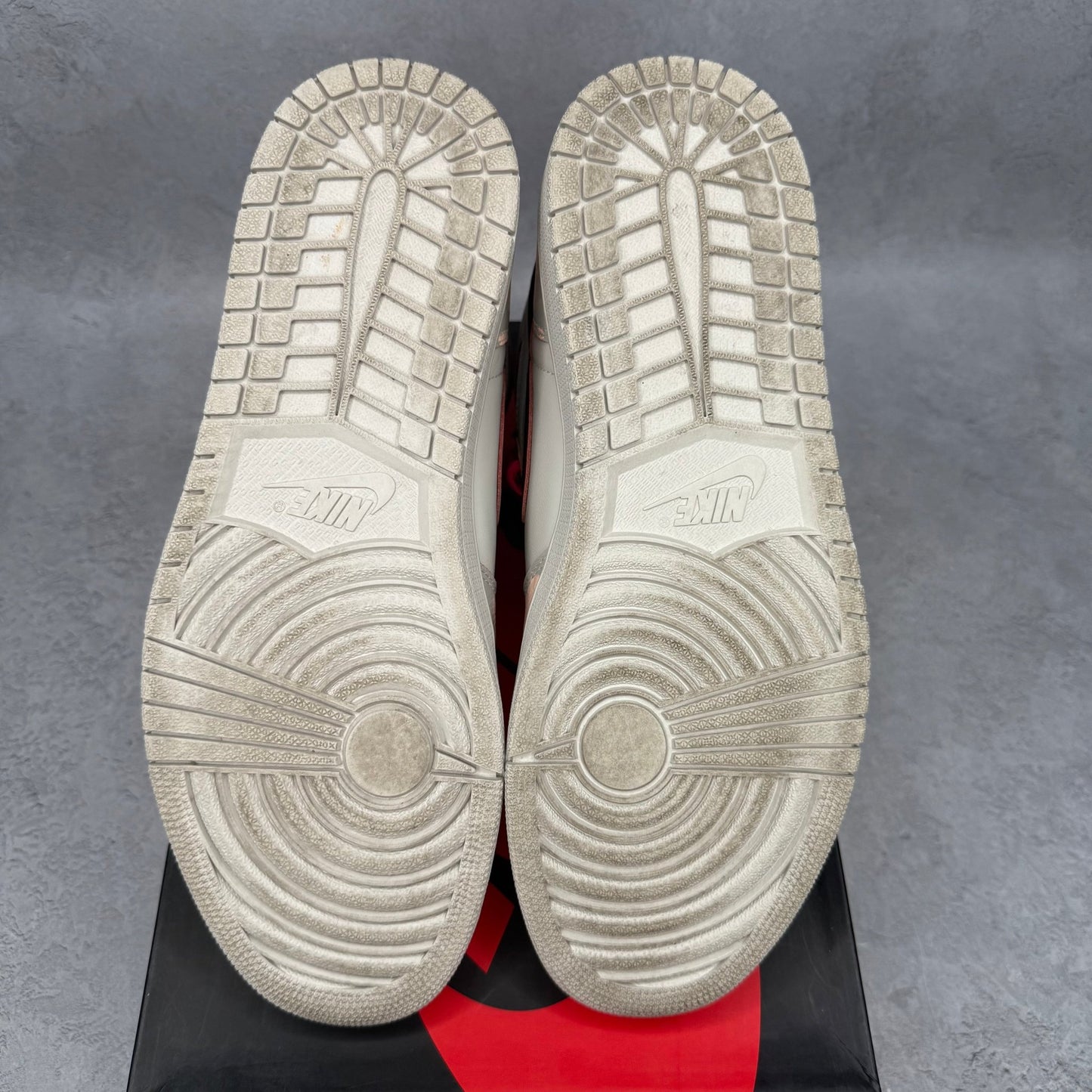 Jordan 1 Retro High OG Defiant SB NYC to Paris *pre - owned* SIZE 11 - Kicks Collective PA - Jordan - CD6578-006 - Men's Shoes - 11M/12.5W - Pre - Owned