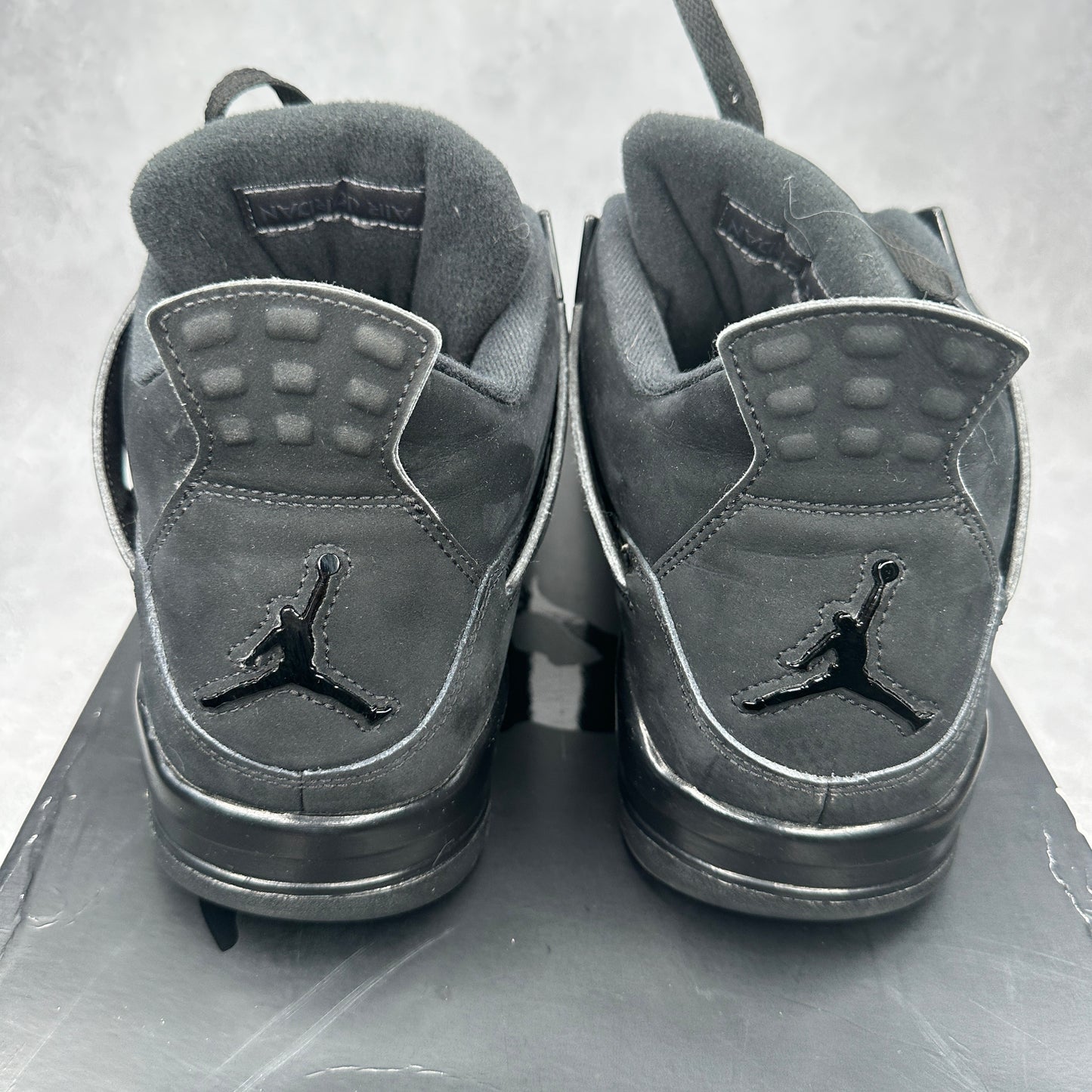 Jordan 4 Retro Black Cat (2020) *pre-owned* SIZE 13