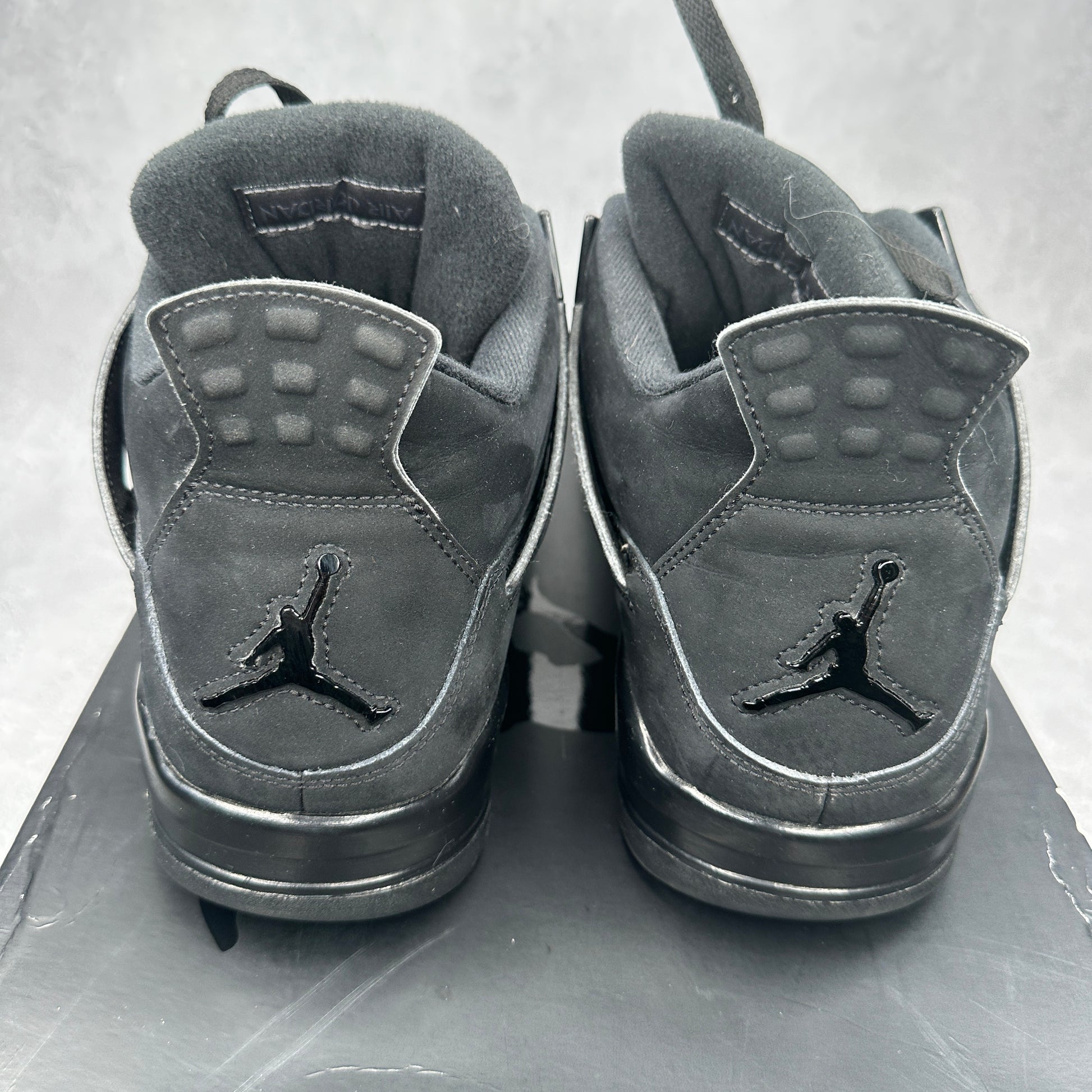 Jordan 4 Retro Black Cat (2020) *pre-owned* SIZE 13