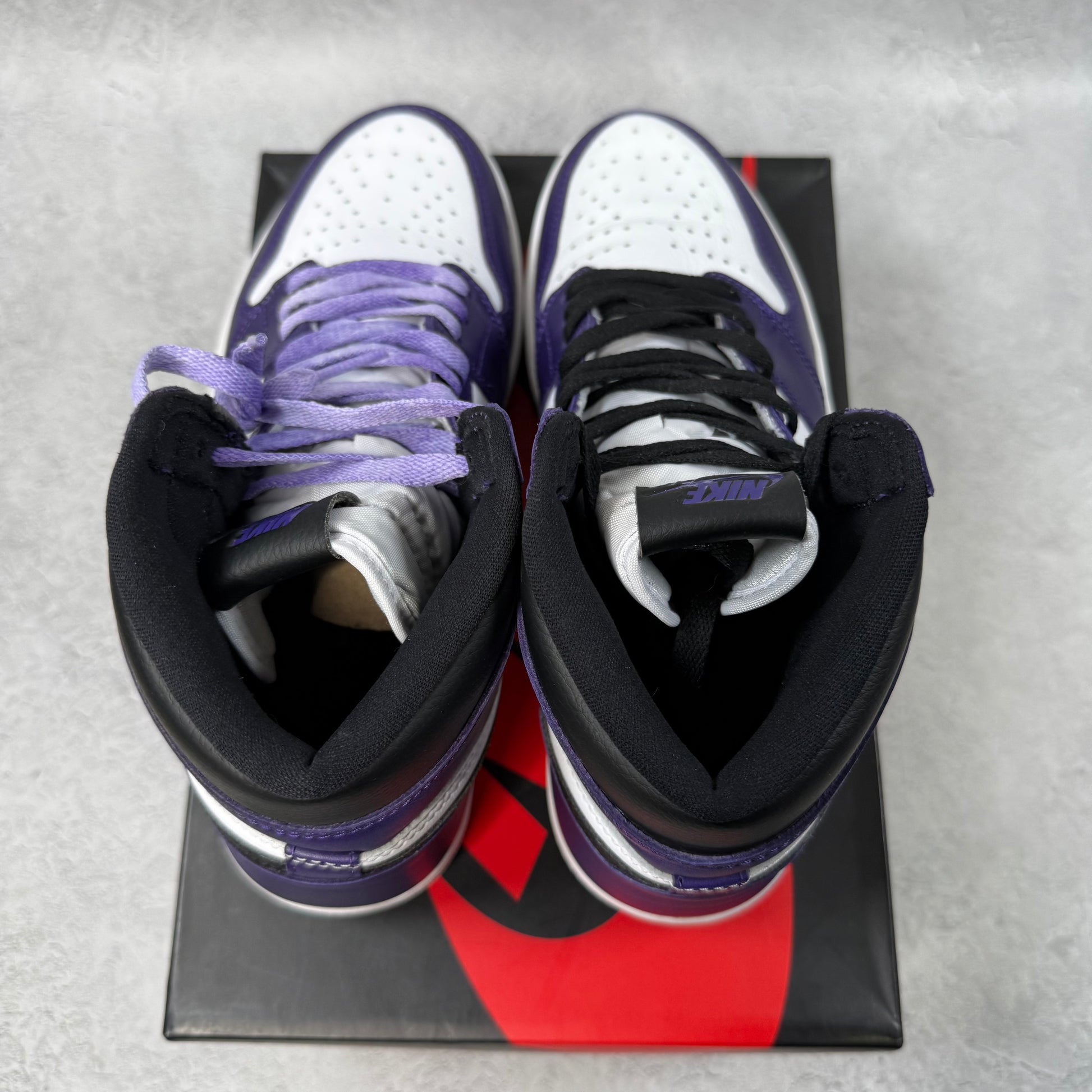 Jordan 1 Retro High Court Purple White *pre-owned* SIZE 8.5
