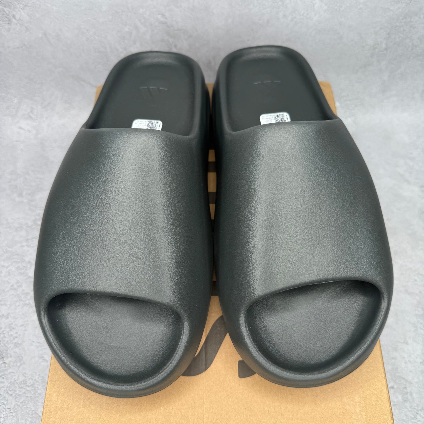 adidas Yeezy Slide Dark Onyx